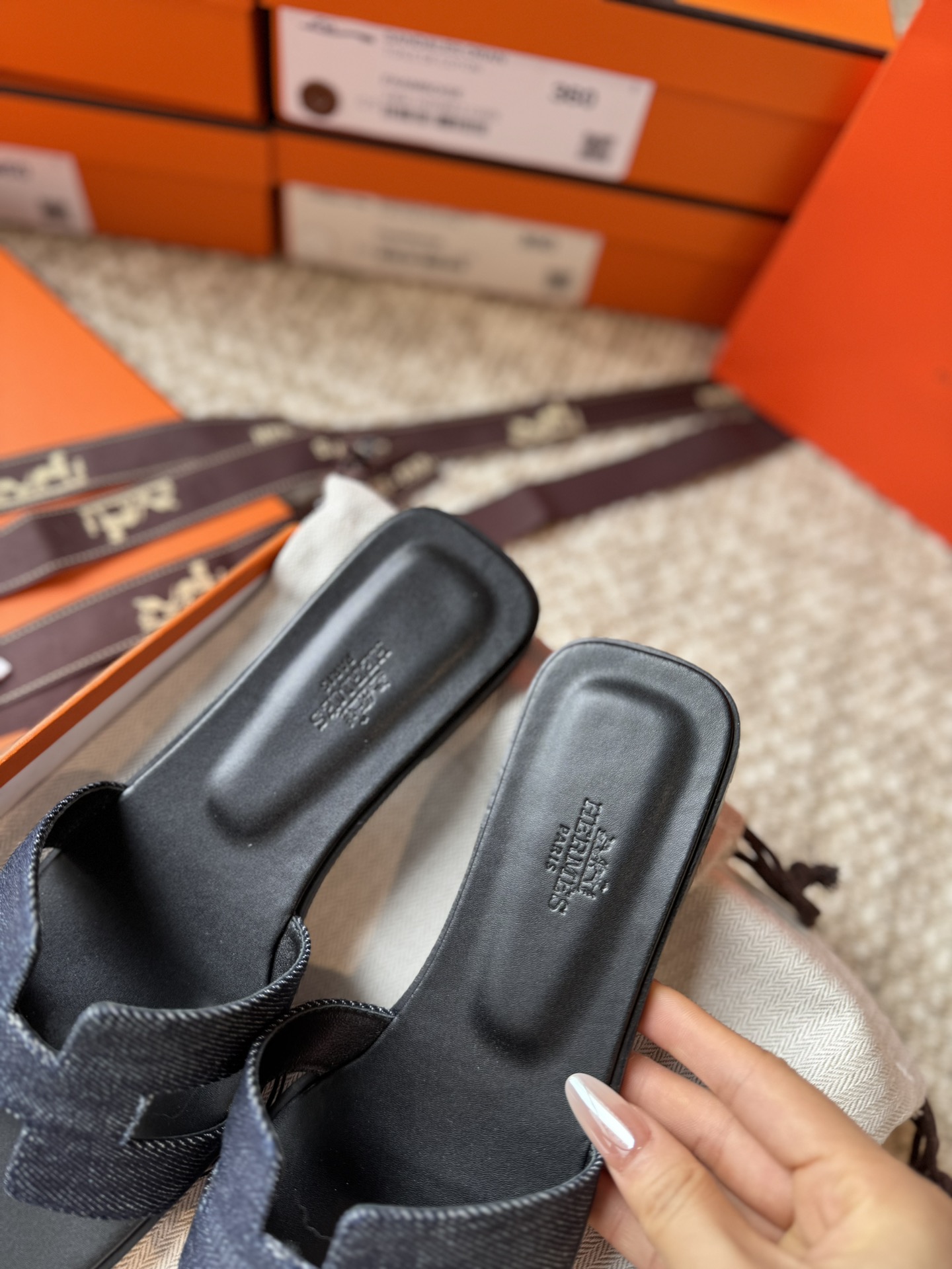 HERMES 01369 HERMES 01369