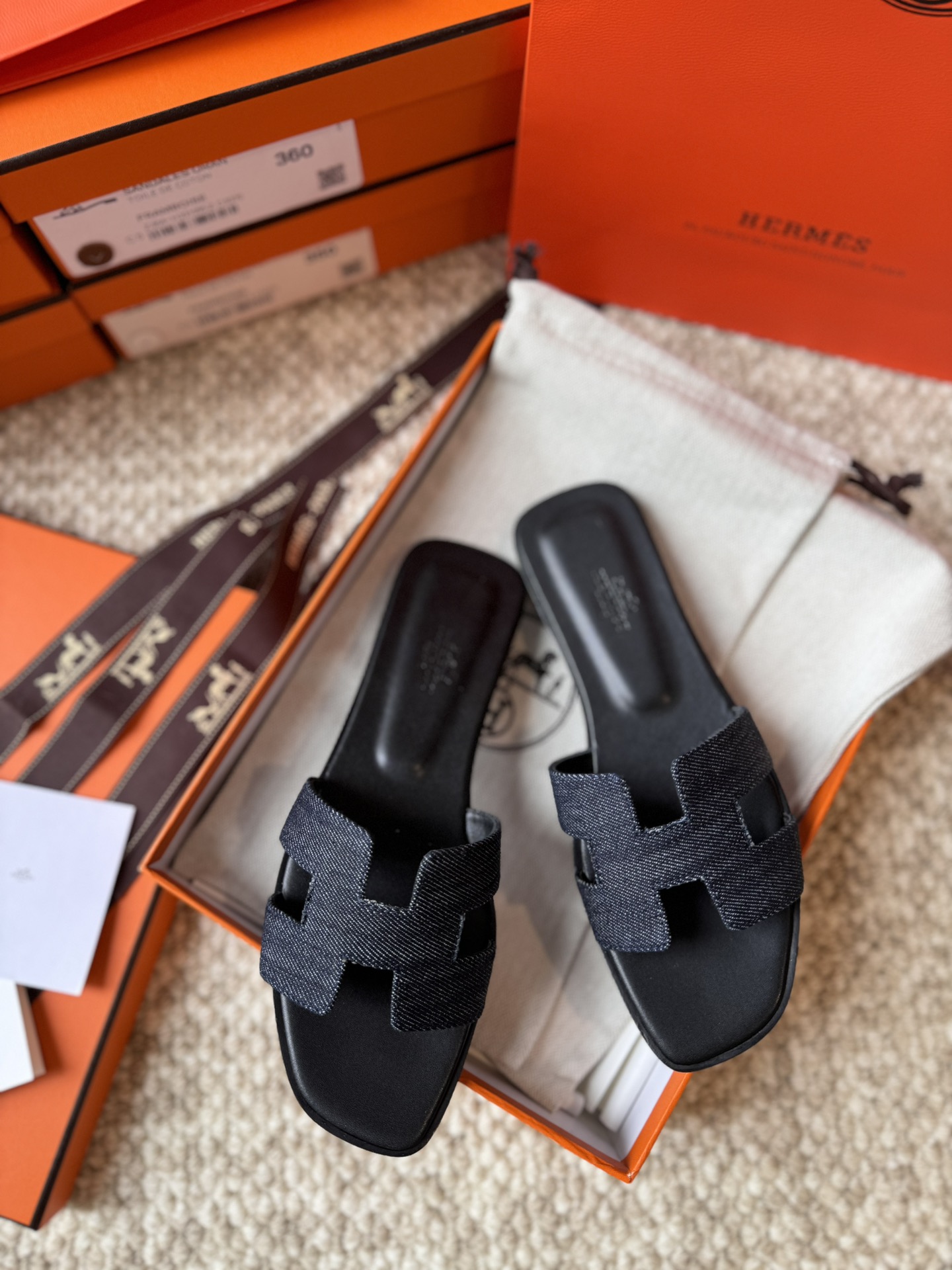 HERMES 01369 HERMES 01369