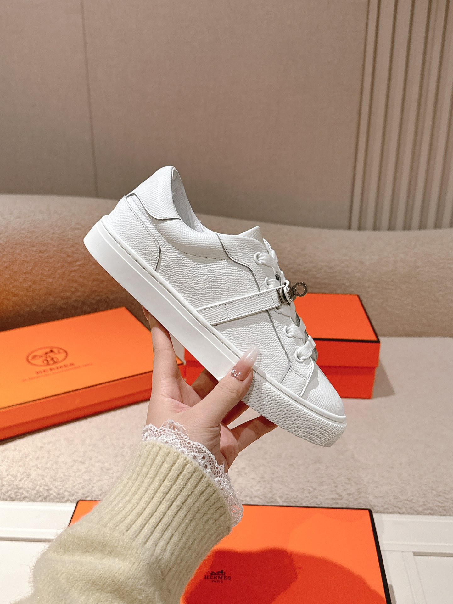 HERMES 01379 HERMES 01379