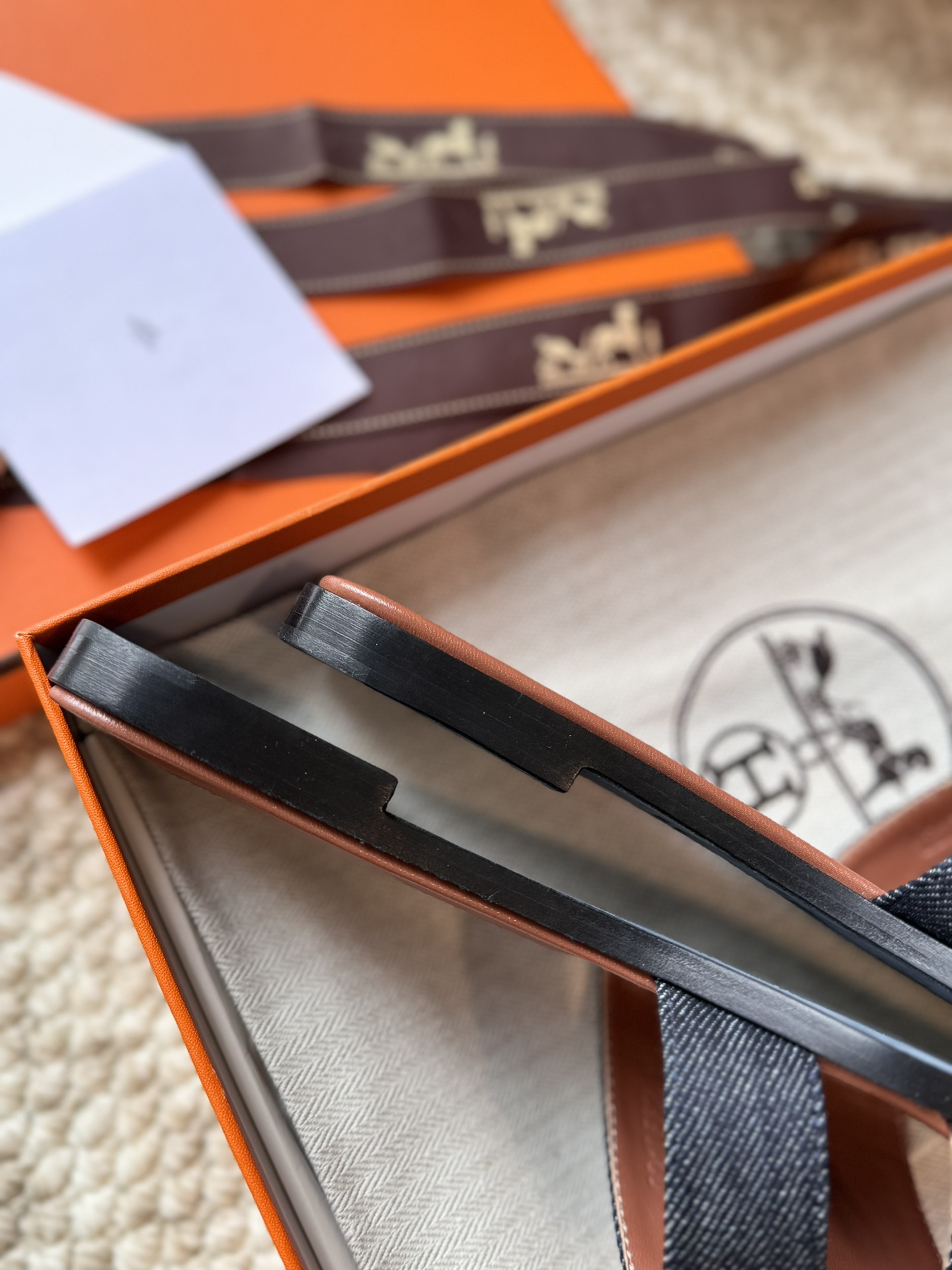 HERMES 01379 HERMES 01379
