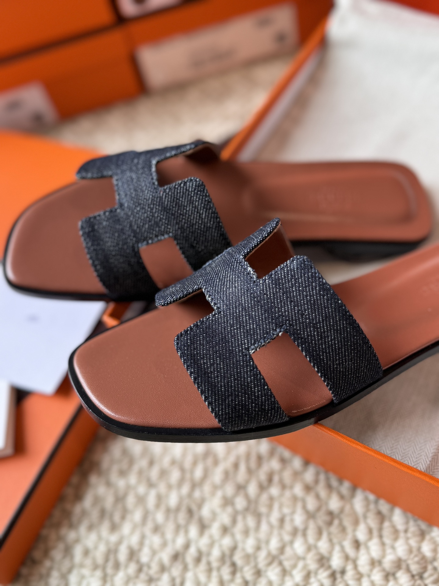 HERMES 01379 HERMES 01379