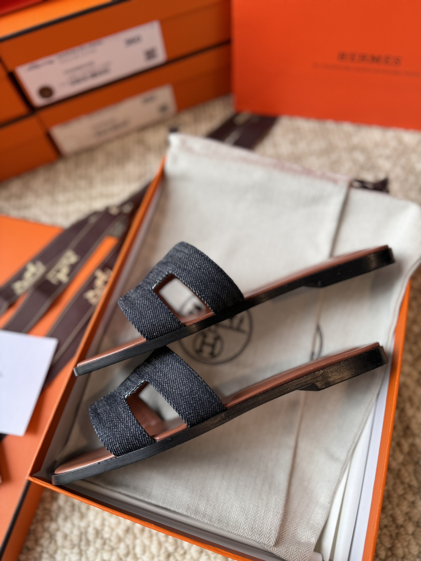 HERMES 01379 HERMES 01379