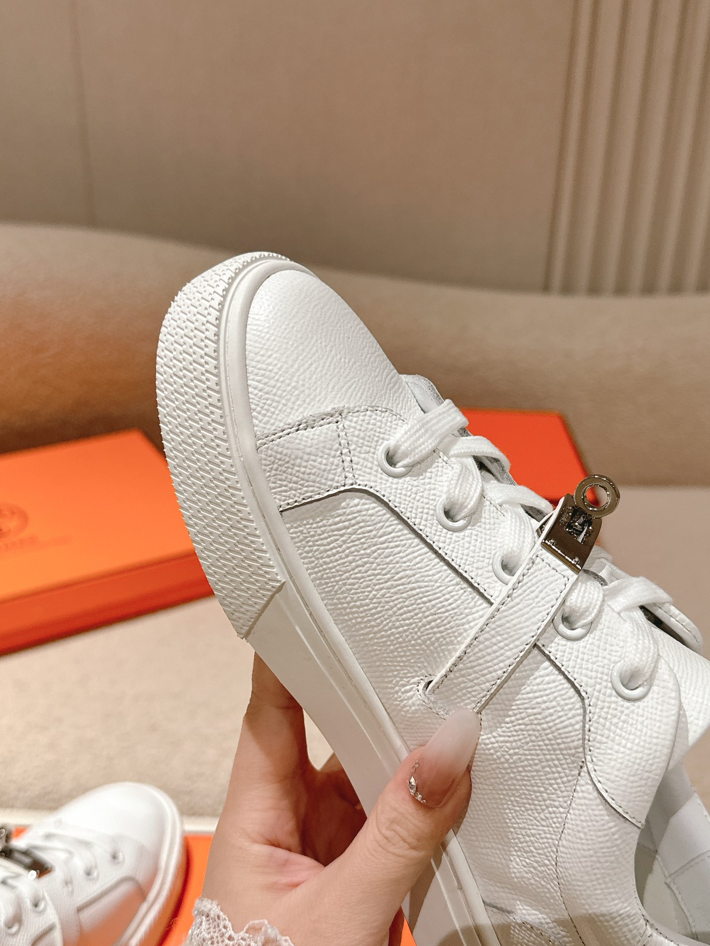 HERMES 01379 HERMES 01379