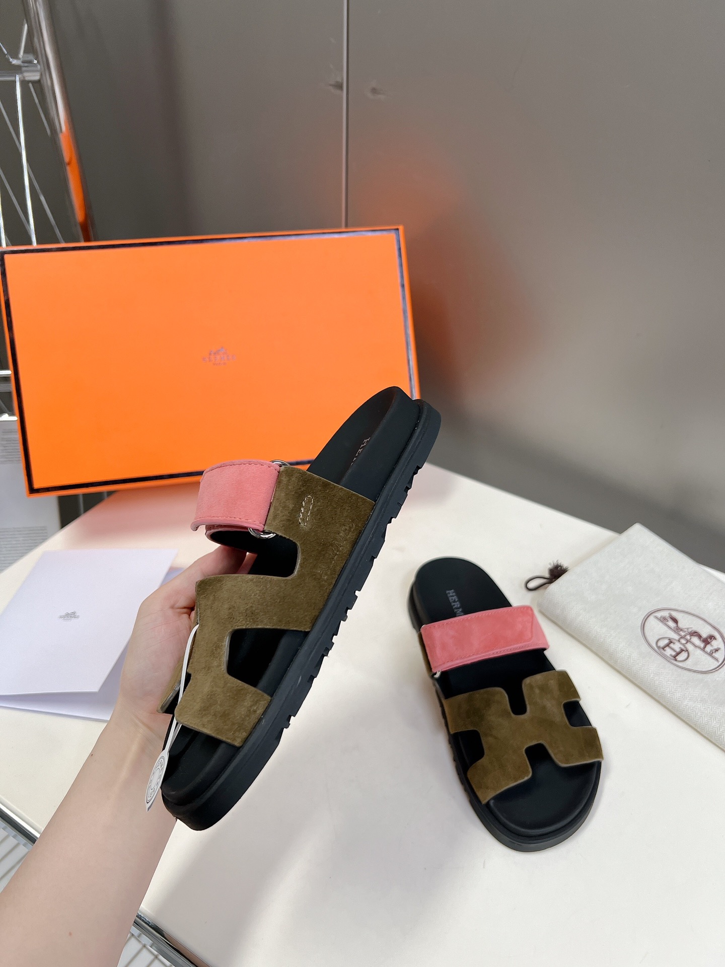 HERMES 01379 HERMES 01379