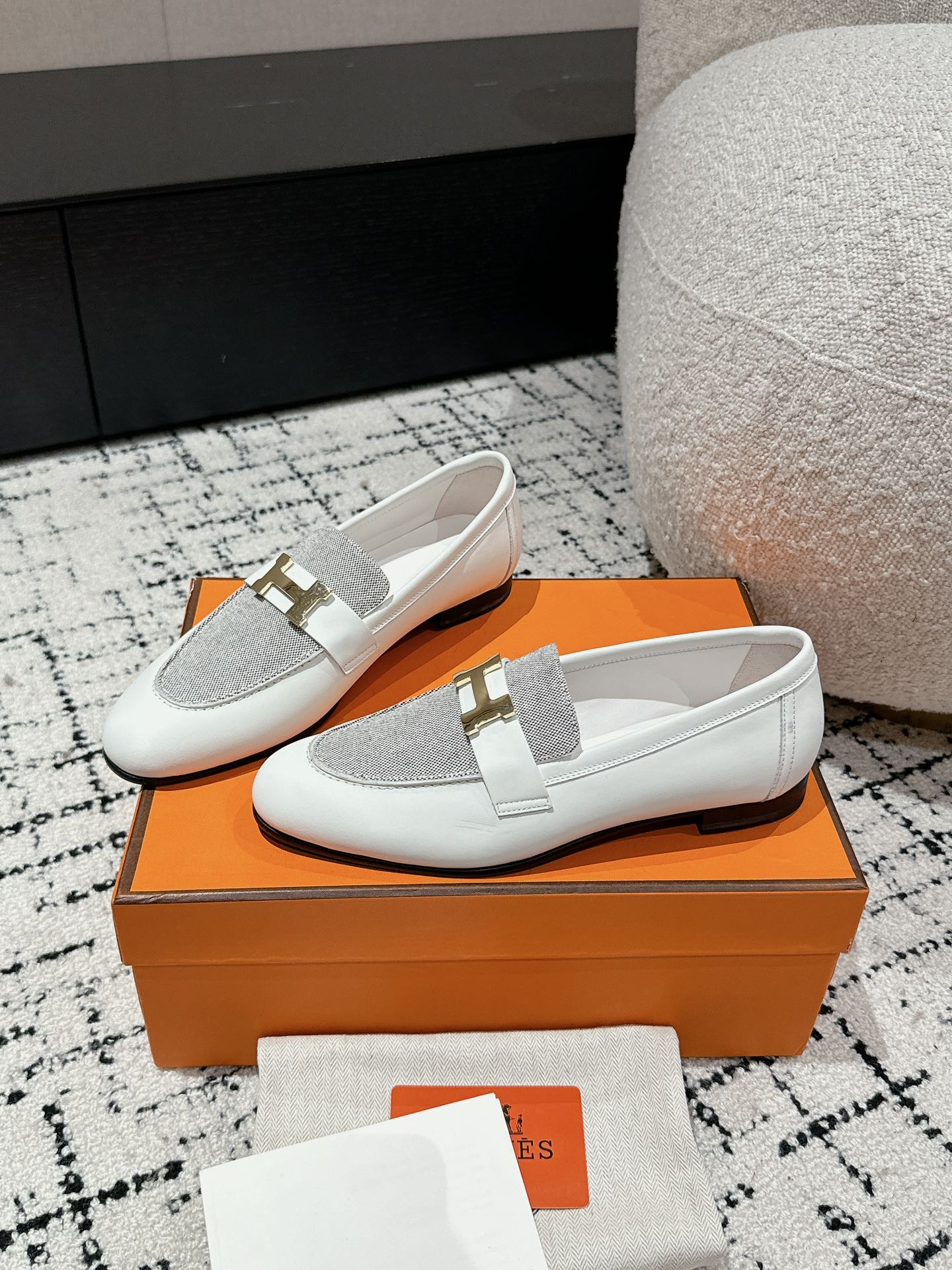 HERMES 01389 HERMES 01389