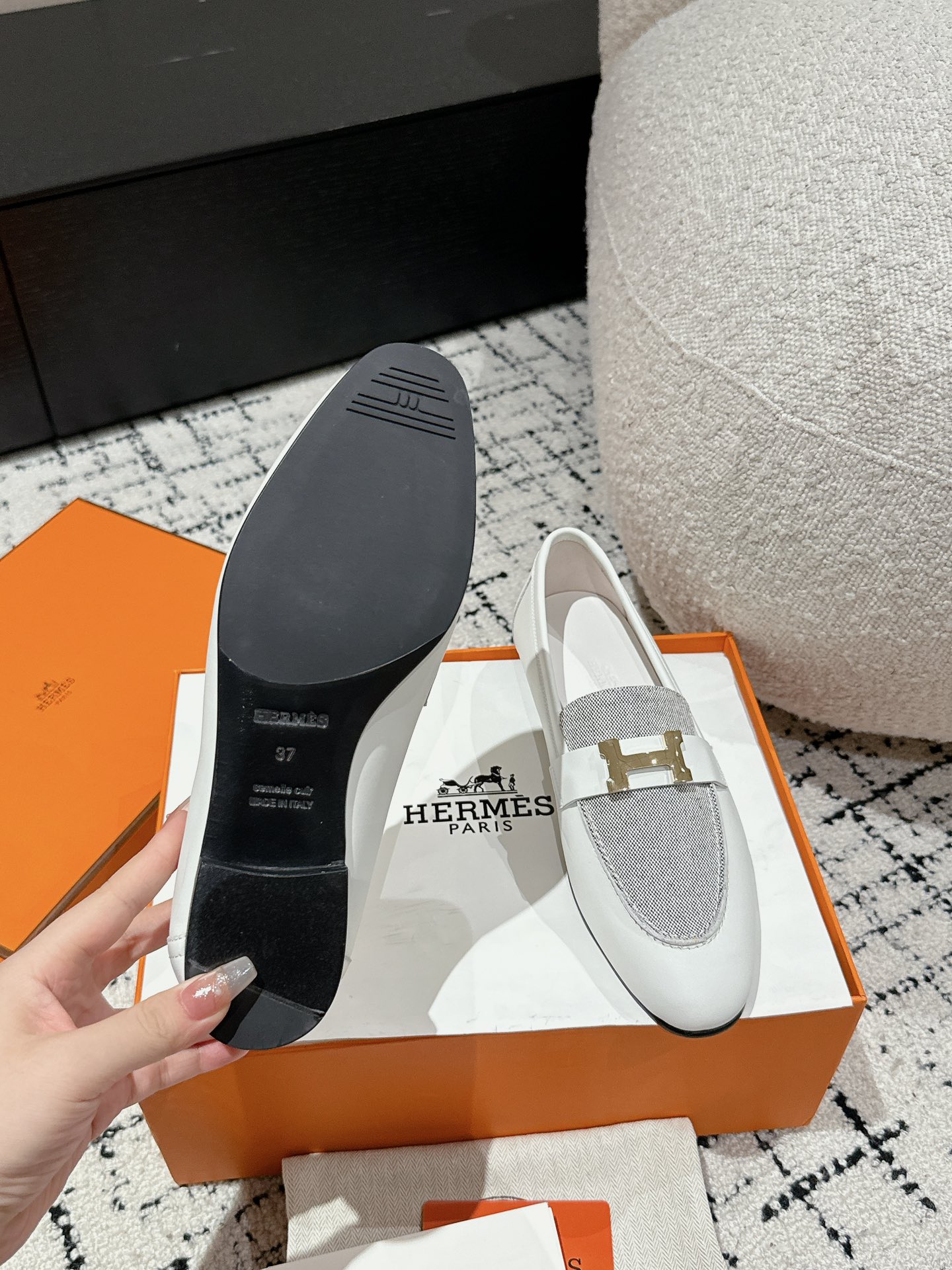 HERMES 01389 HERMES 01389