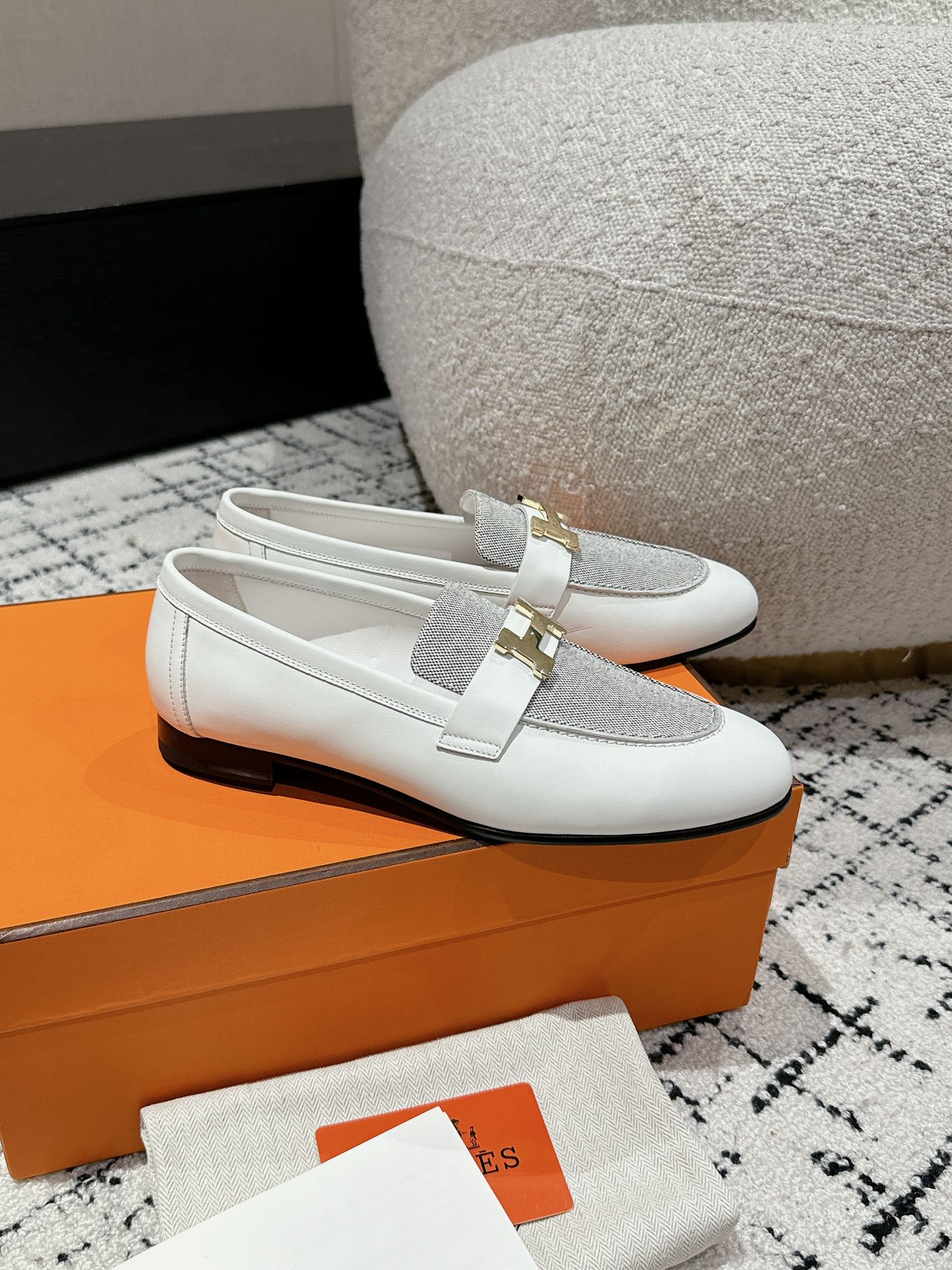 HERMES 01389 HERMES 01389