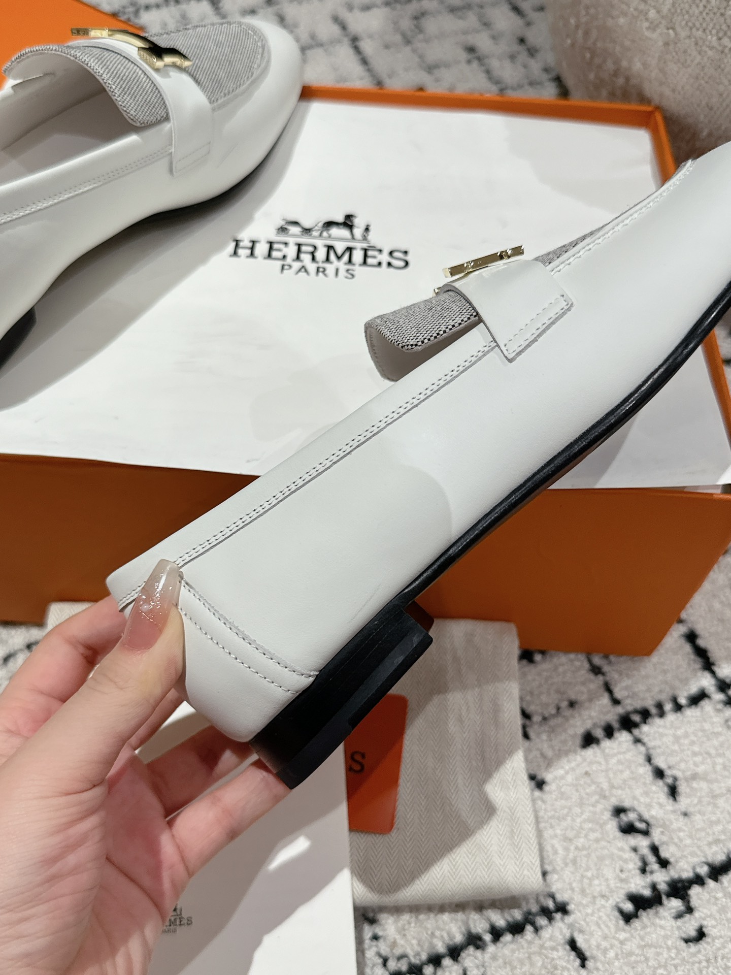 HERMES 01389 HERMES 01389