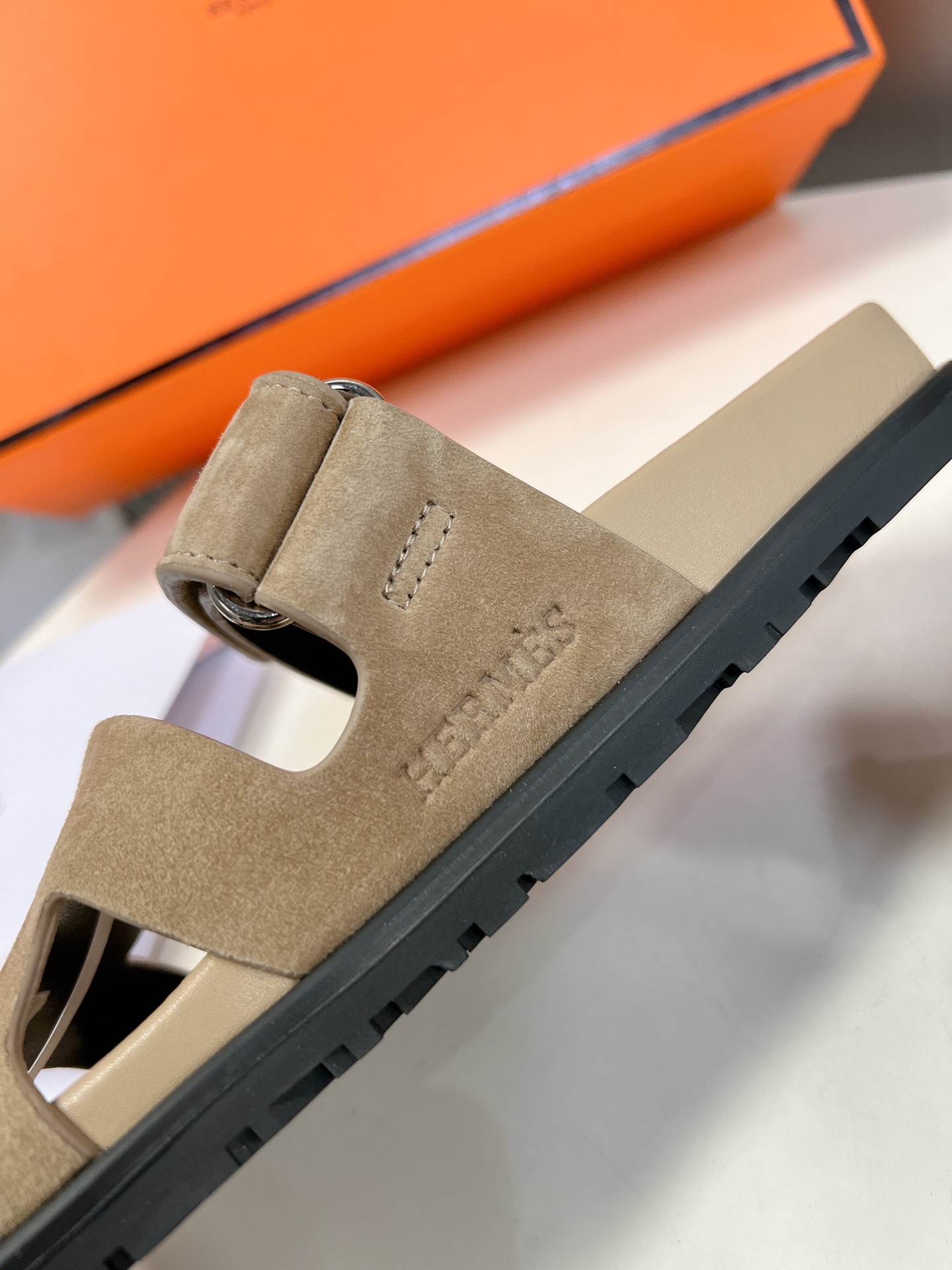 HERMES 01389 HERMES 01389