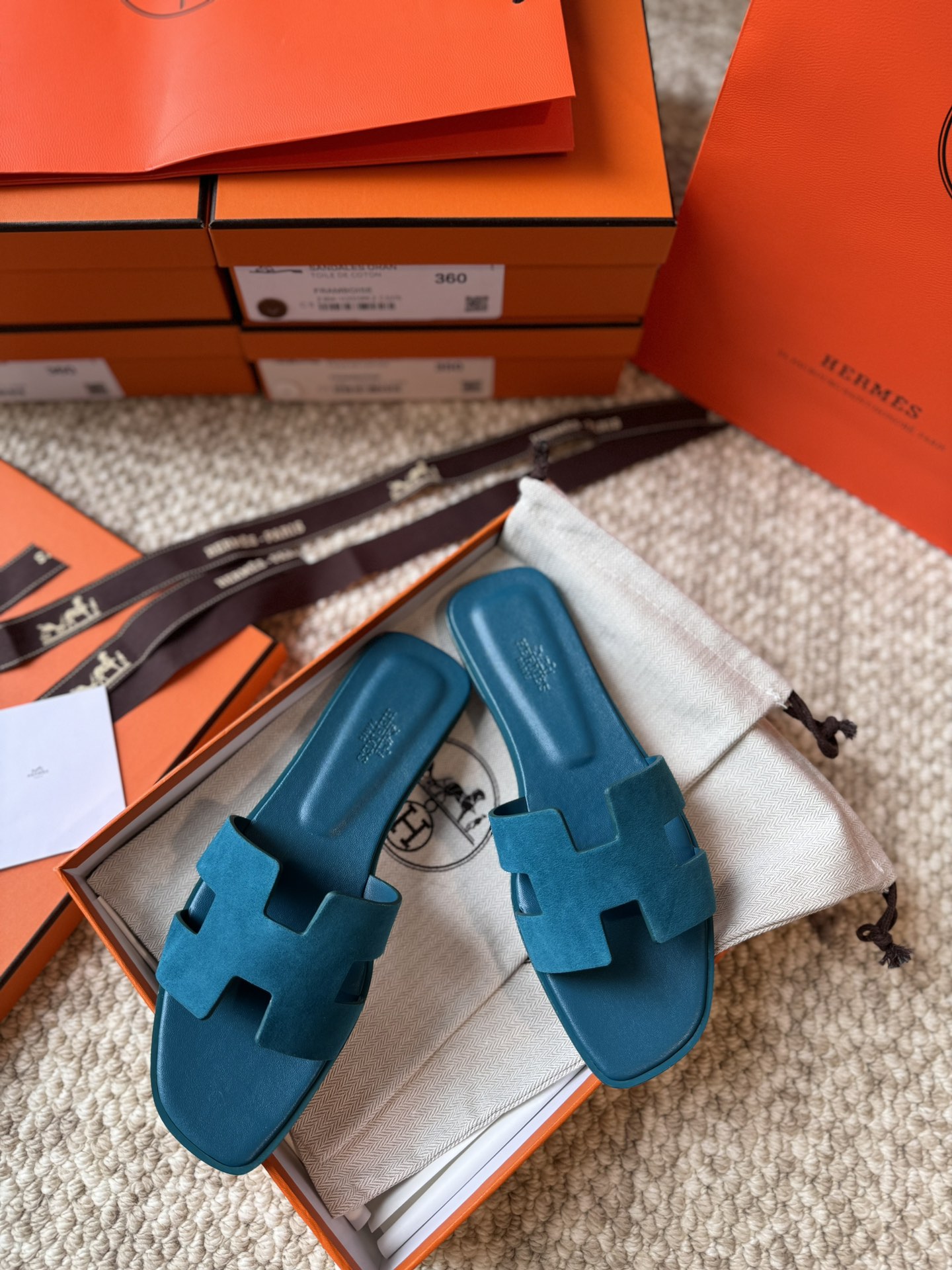 HERMES 01429