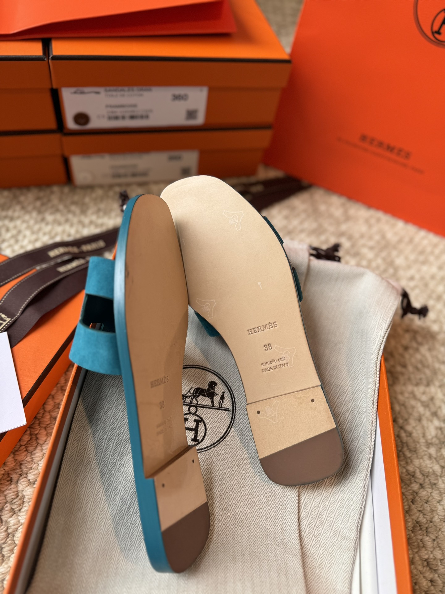 HERMES 01429