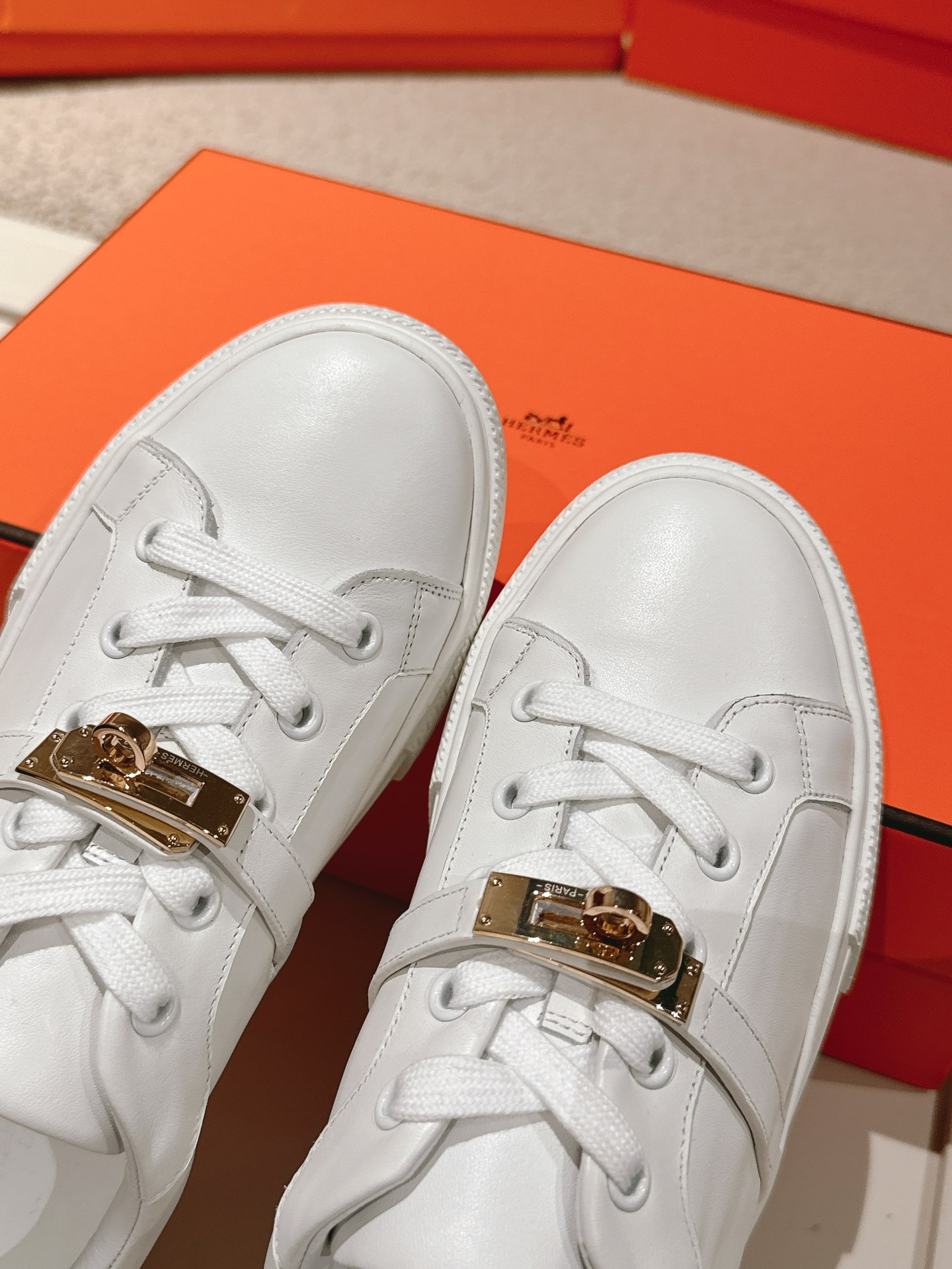 HERMES  01429