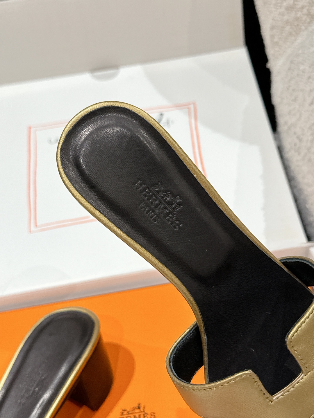 HERMES 01469 HERMES 01469