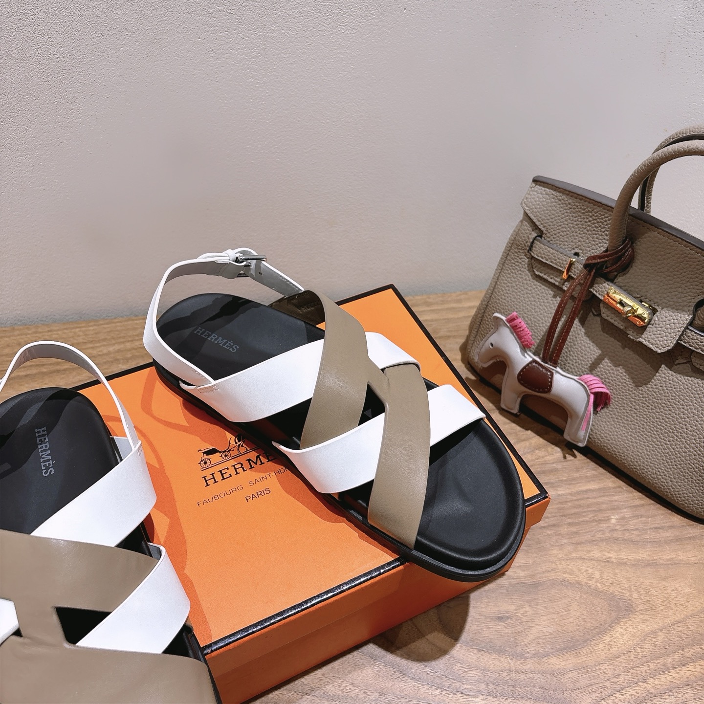 HERMES 01469 HERMES 01469