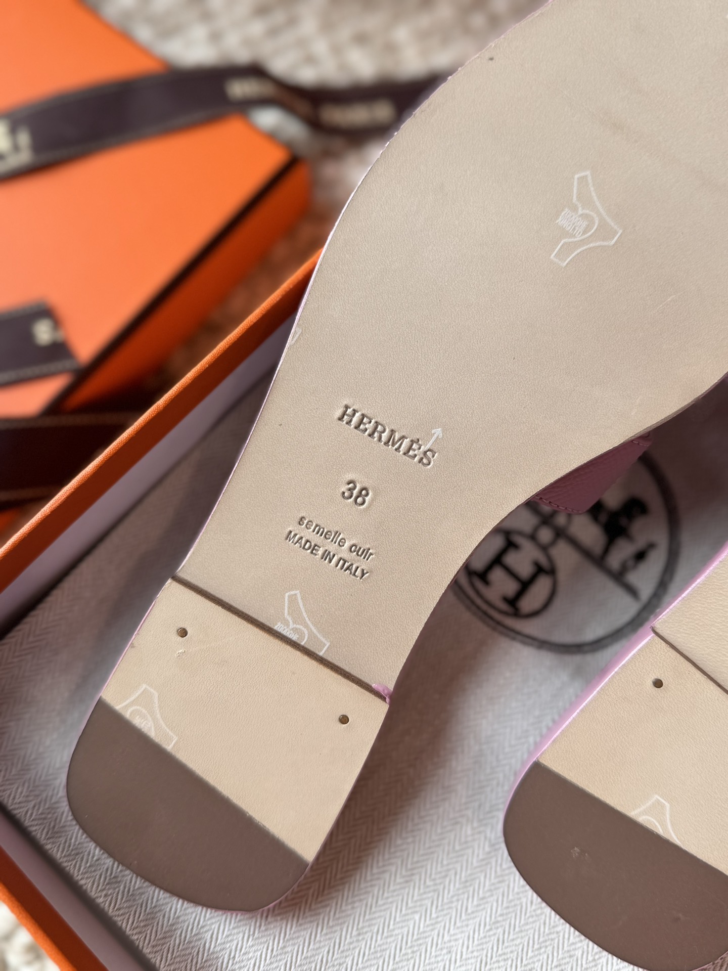 HERMES 01498