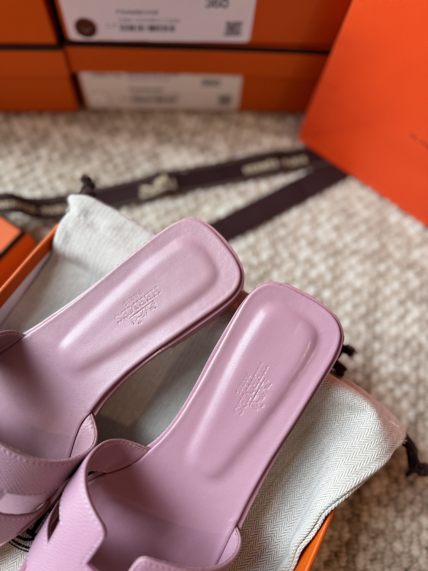 HERMES 01498