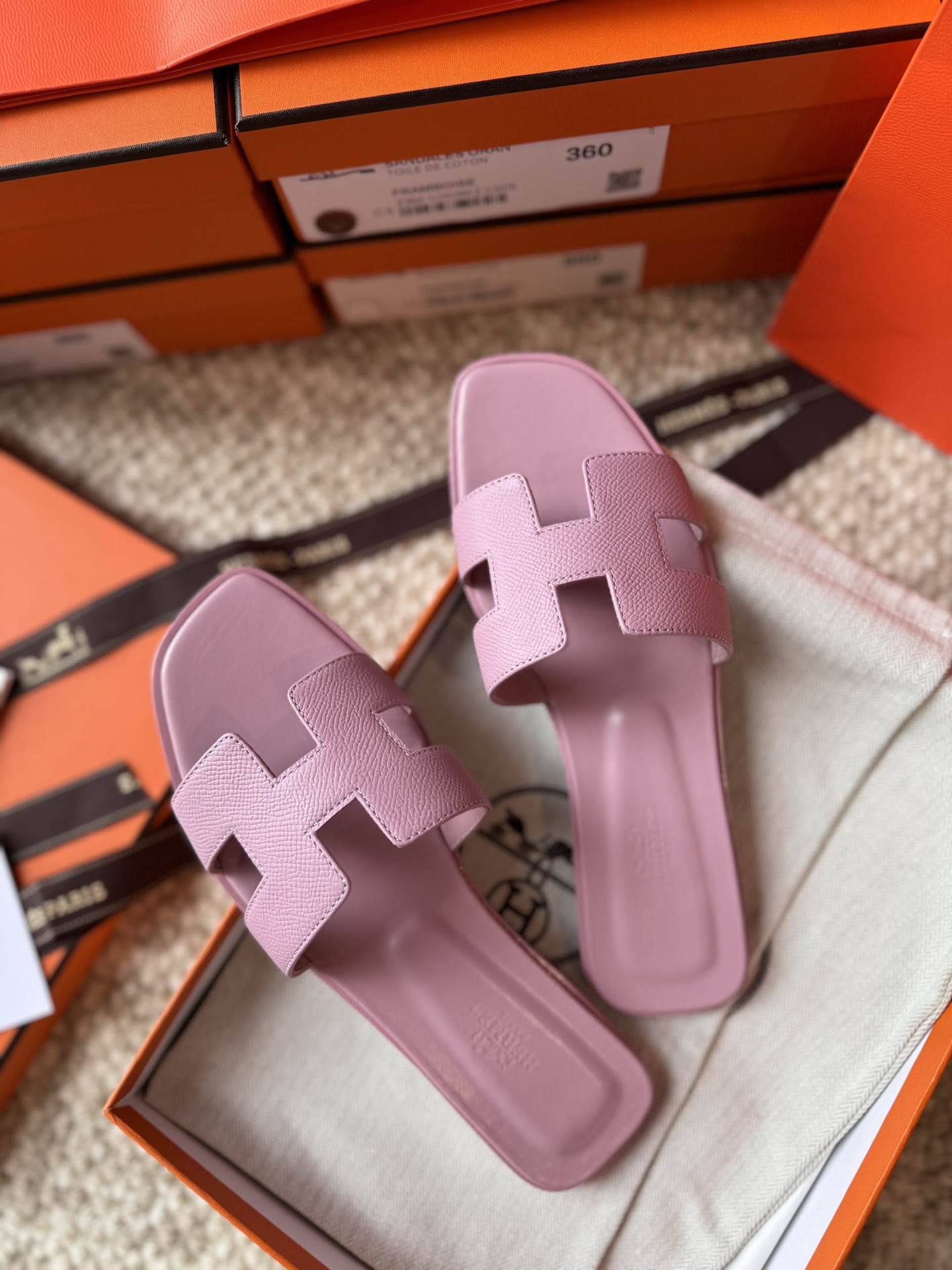 HERMES 01498