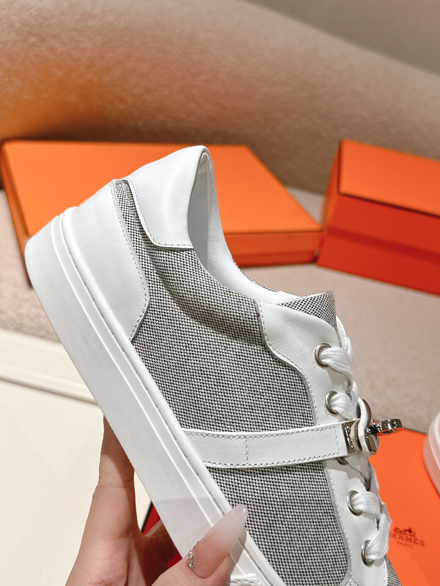 HERMES  01499