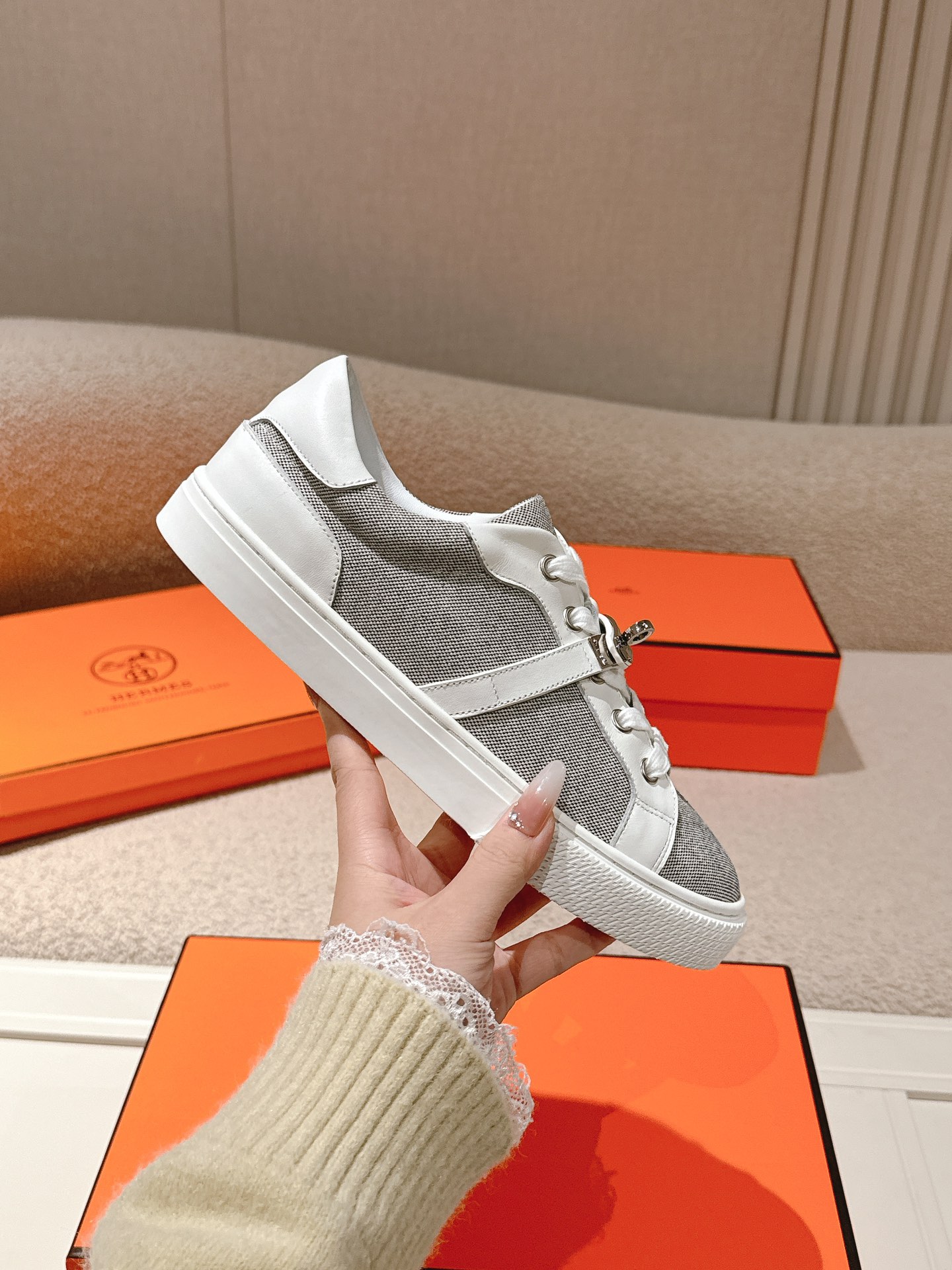 HERMES  01499