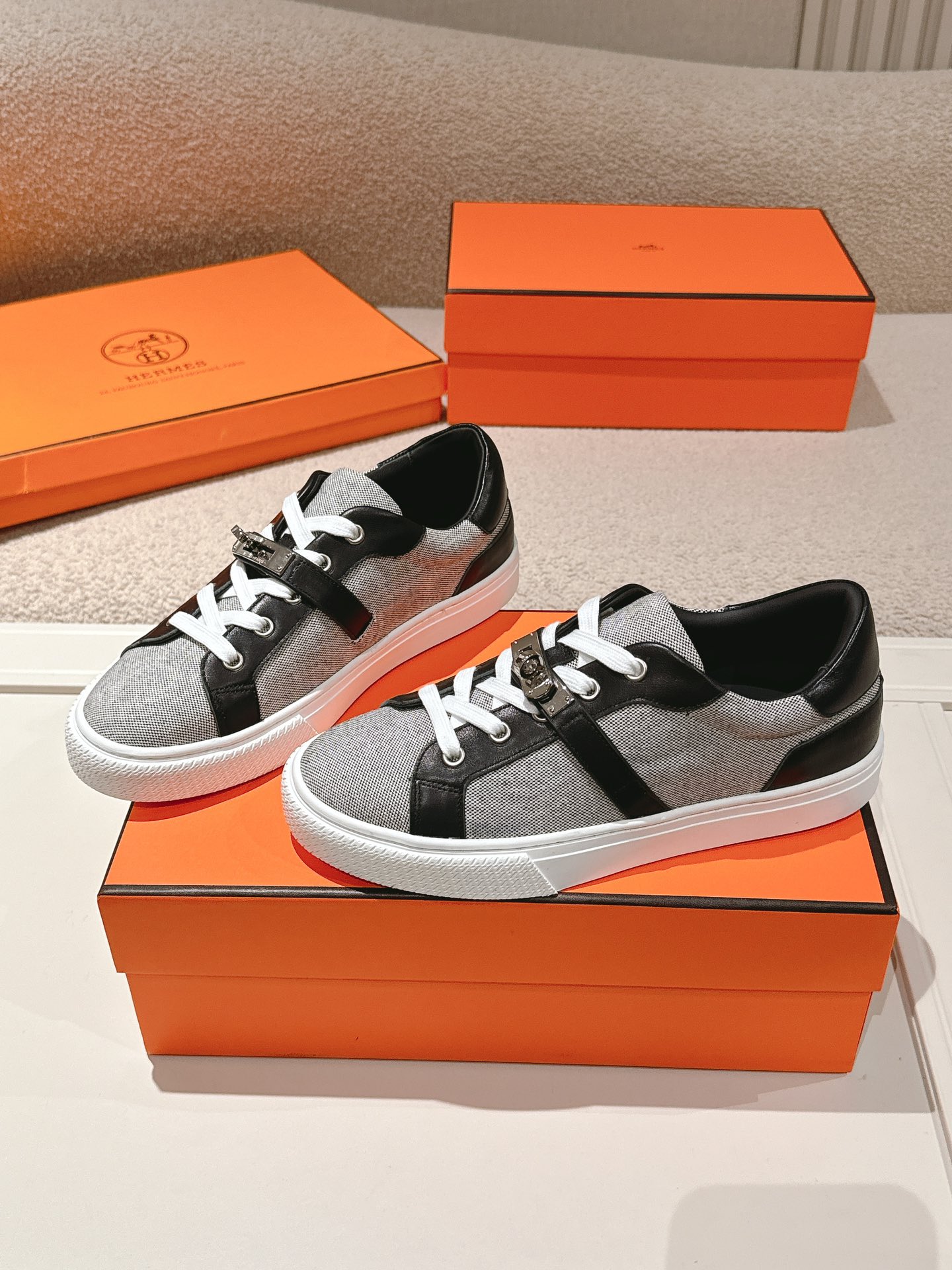 HERMES  01509