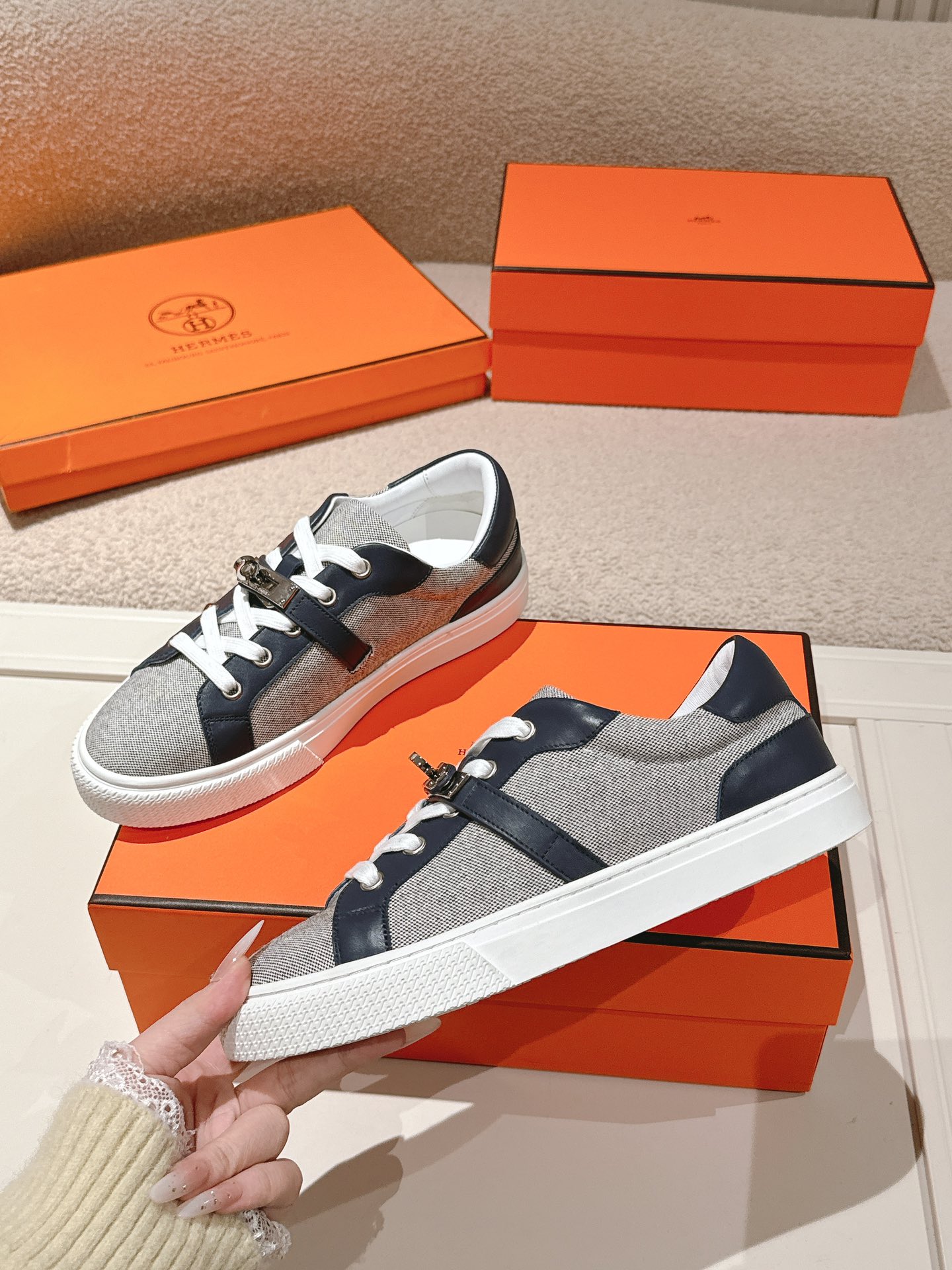 HERMES 01519 HERMES 01519