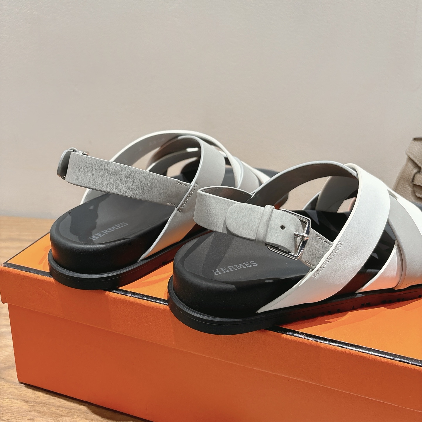 HERMES 01519 HERMES 01519