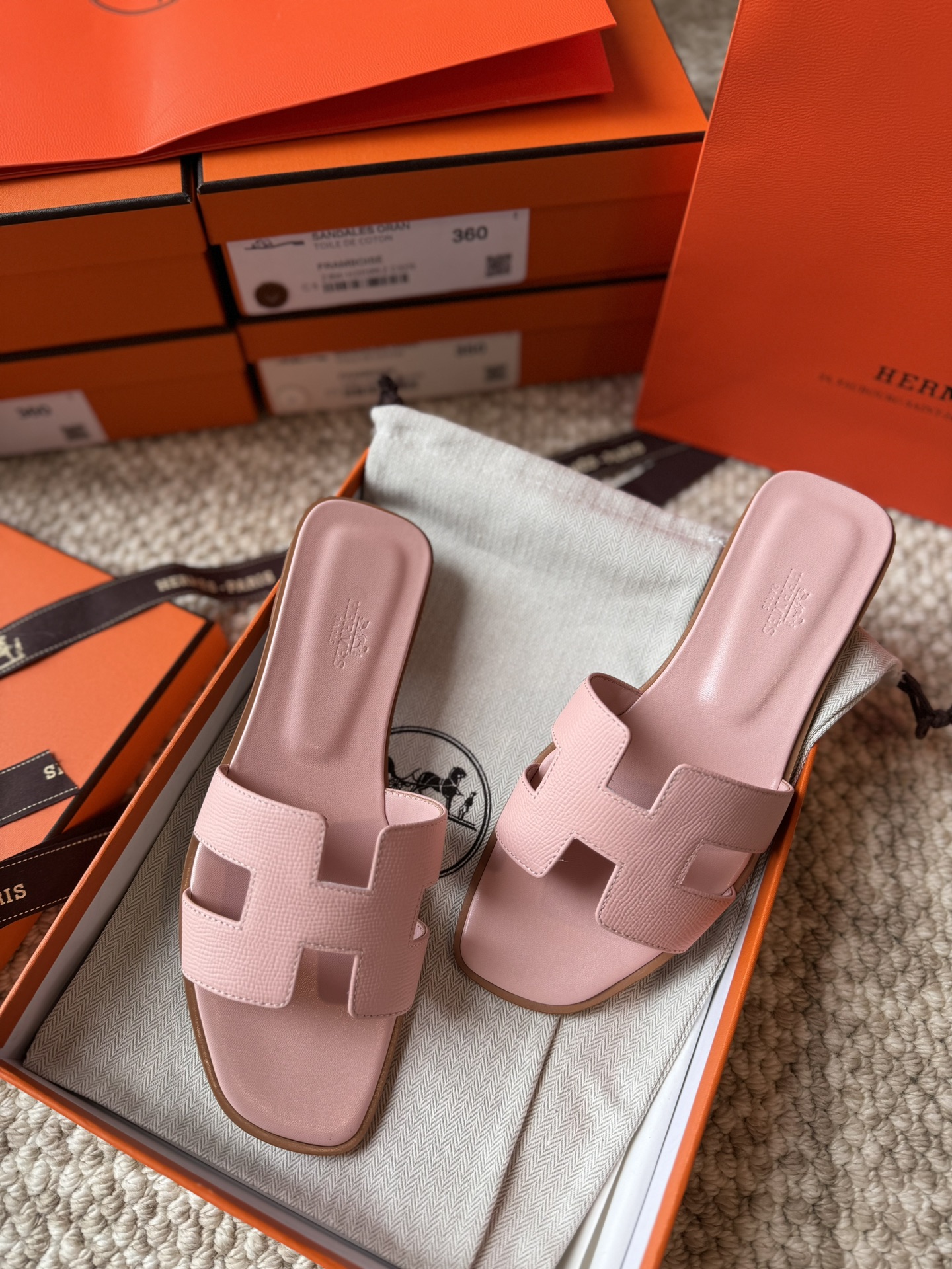 HERMES 01519 HERMES 01519