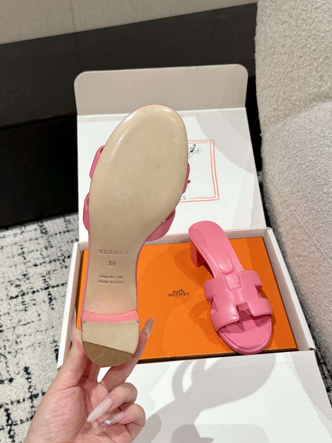 HERMES 01529 HERMES 01529