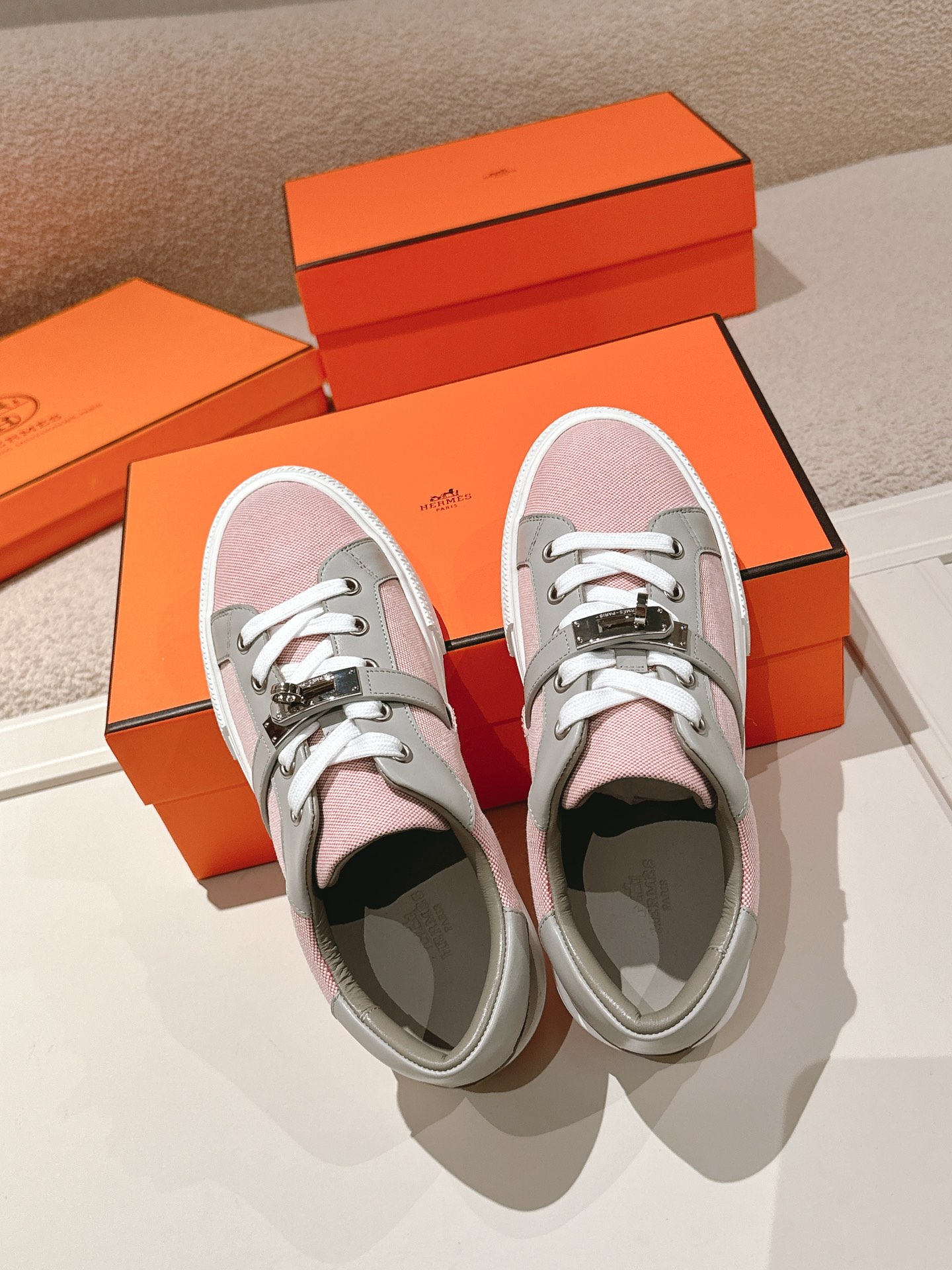 HERMES 01529 HERMES 01529
