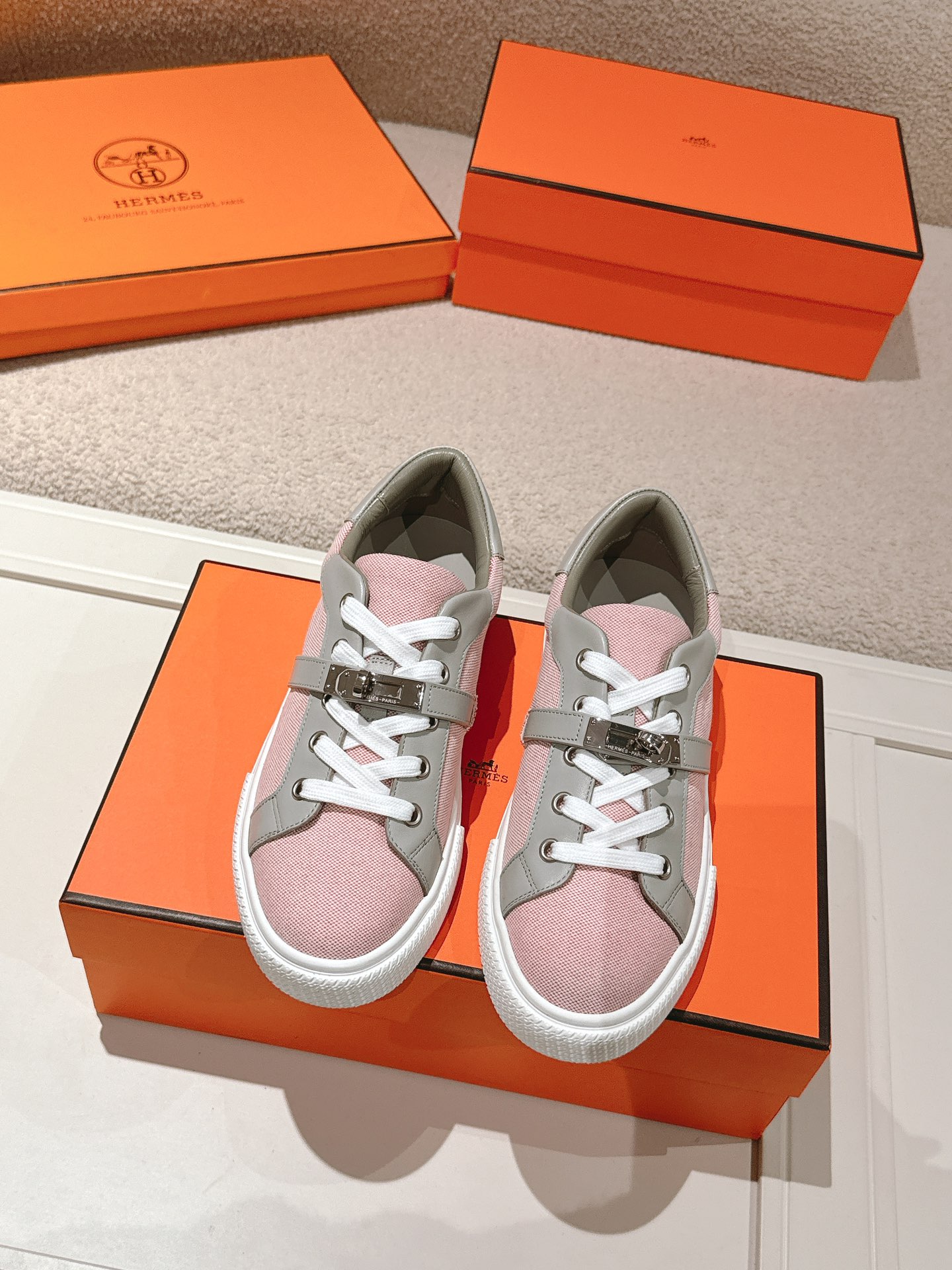 HERMES 01529 HERMES 01529