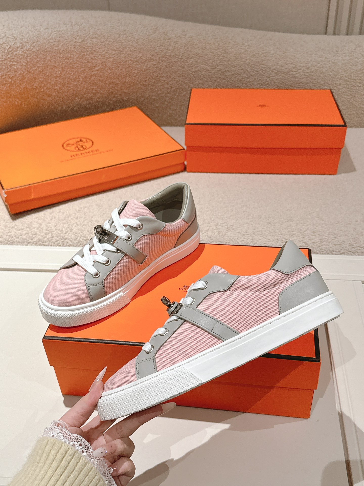 HERMES 01529 HERMES 01529