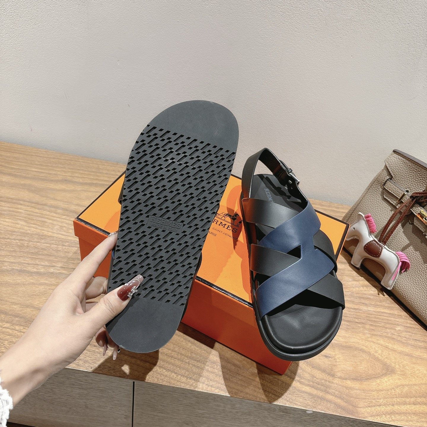 HERMES 01529 HERMES 01529