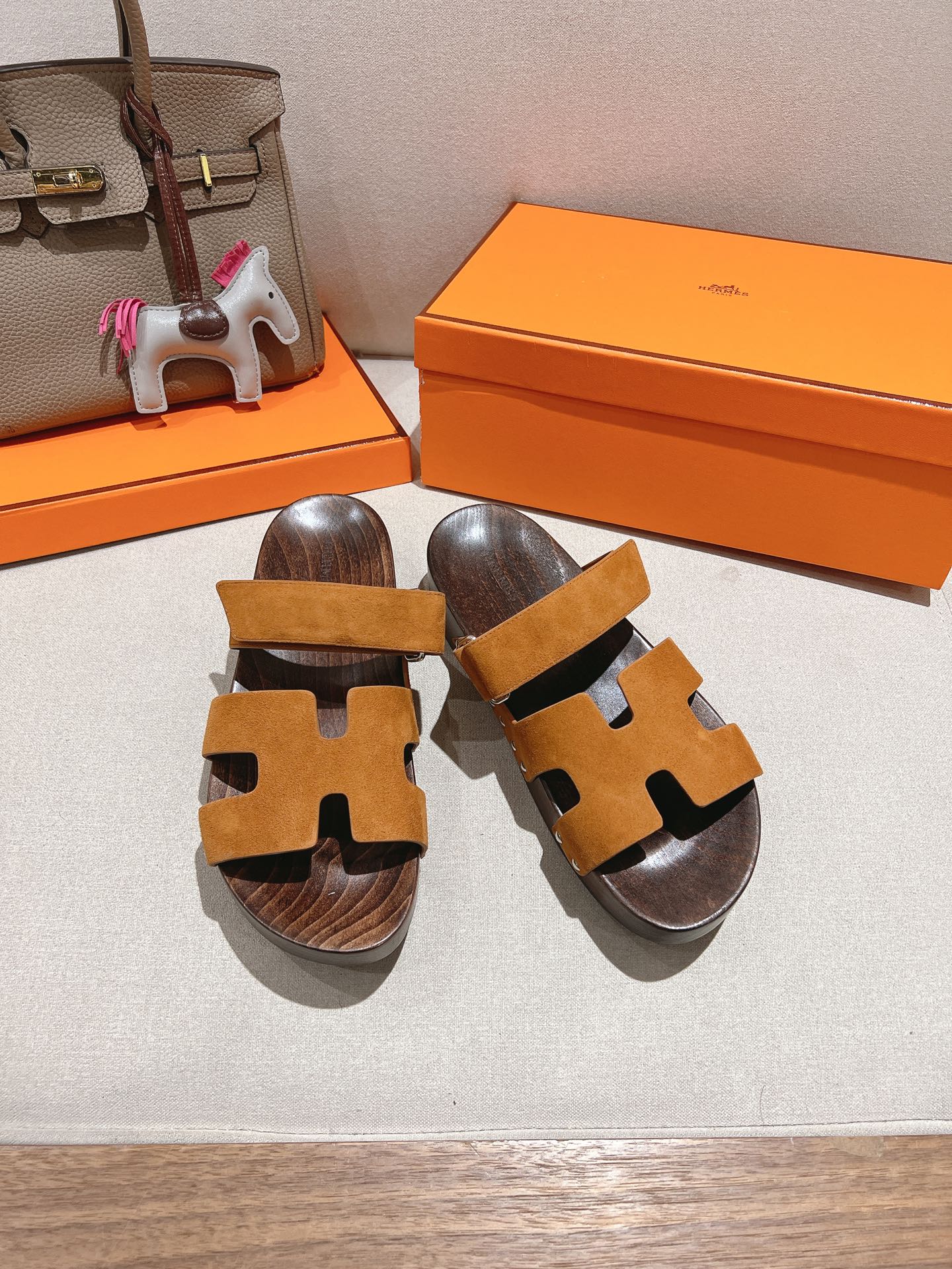 HERMES 01569 HERMES 01569