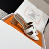 HERMES  01569