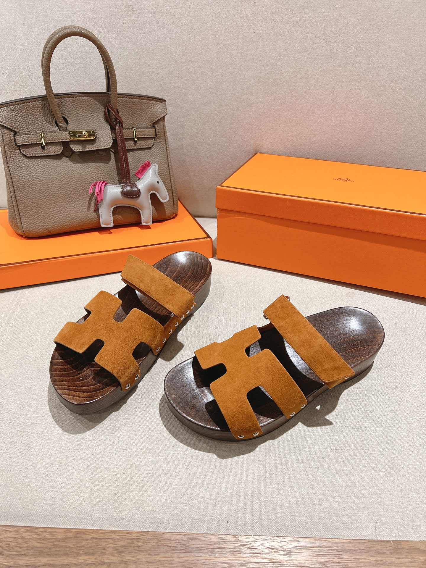 HERMES 01569 HERMES 01569
