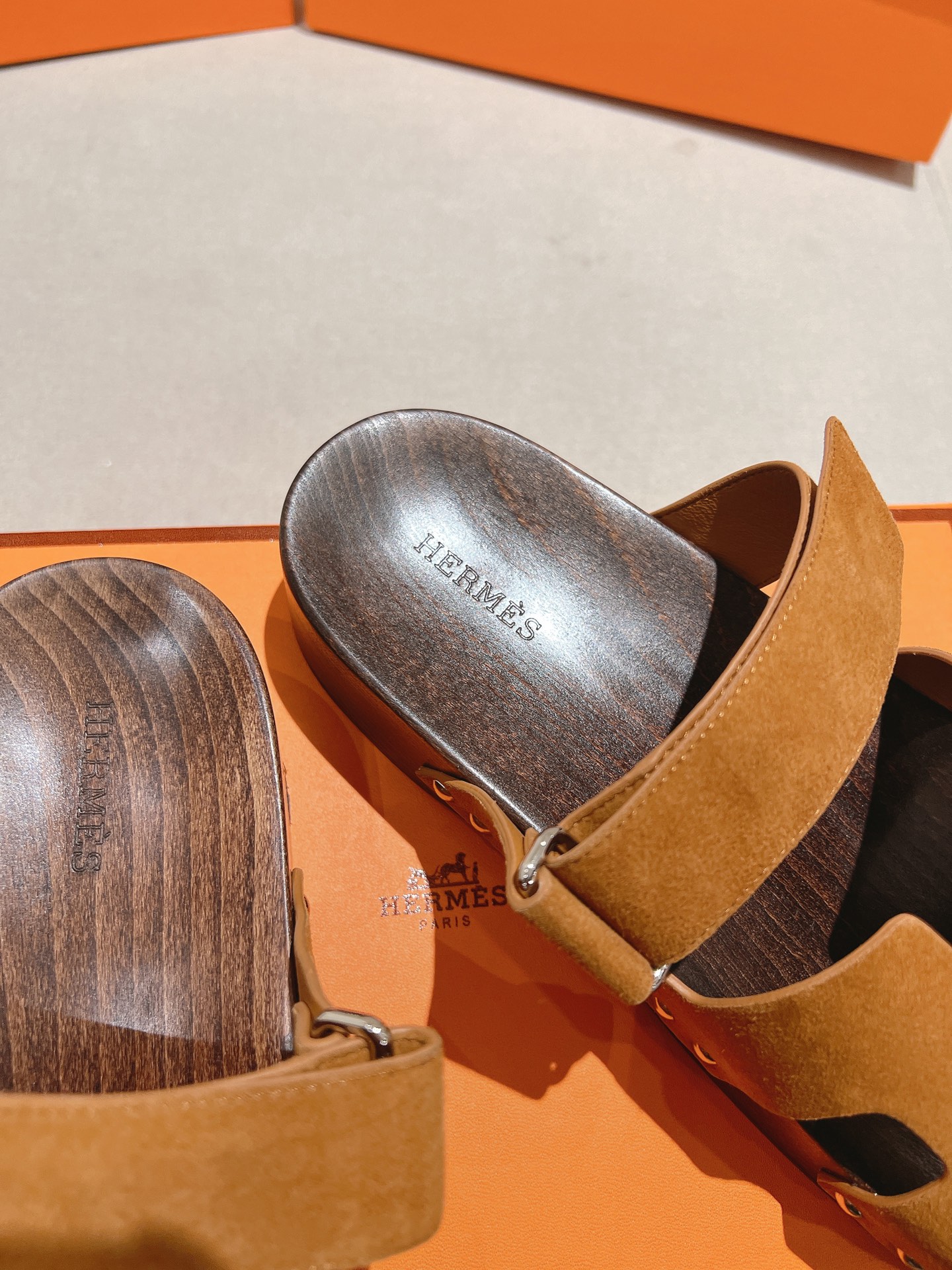 HERMES 01569 HERMES 01569