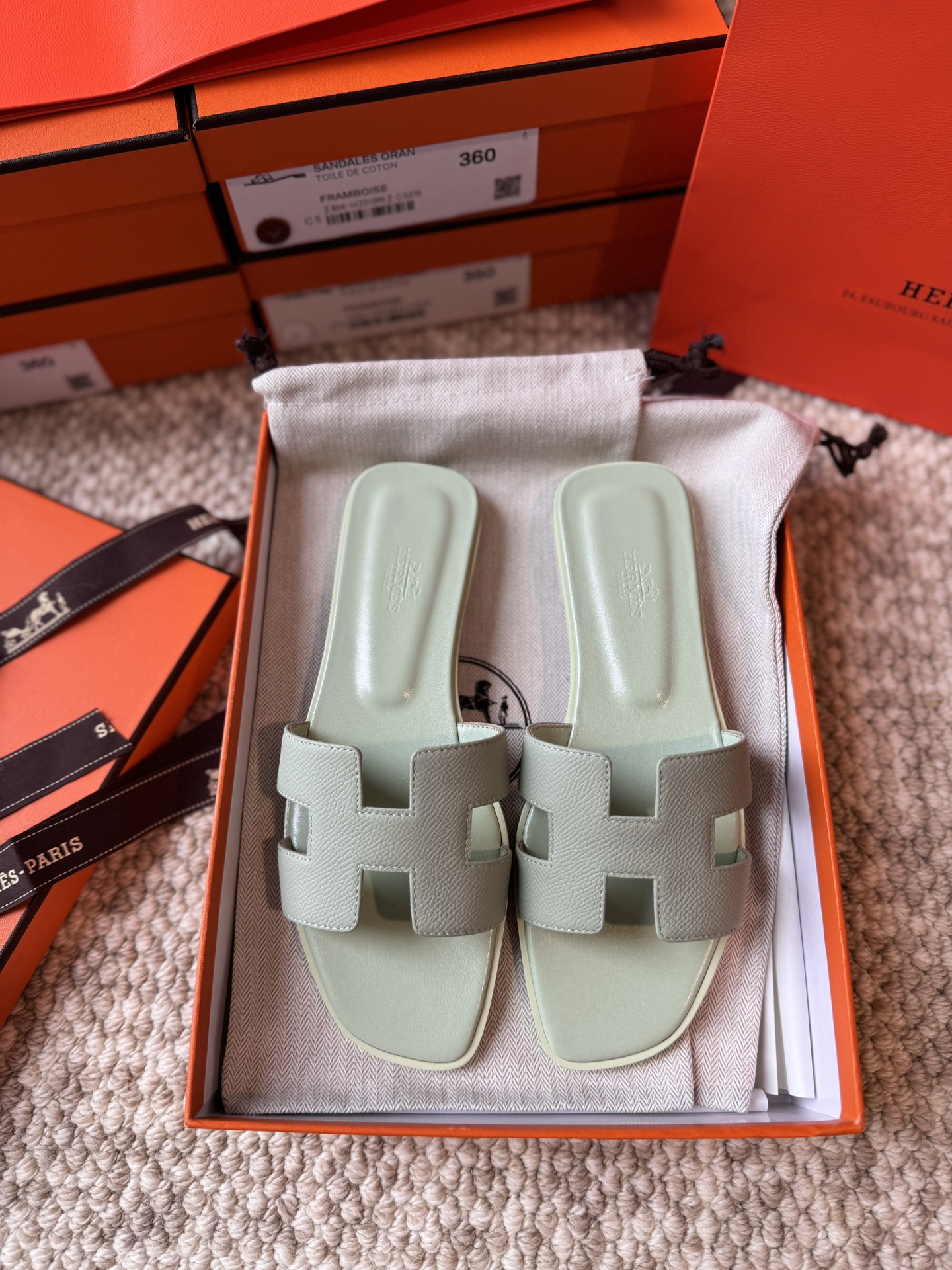 HERMES 01589