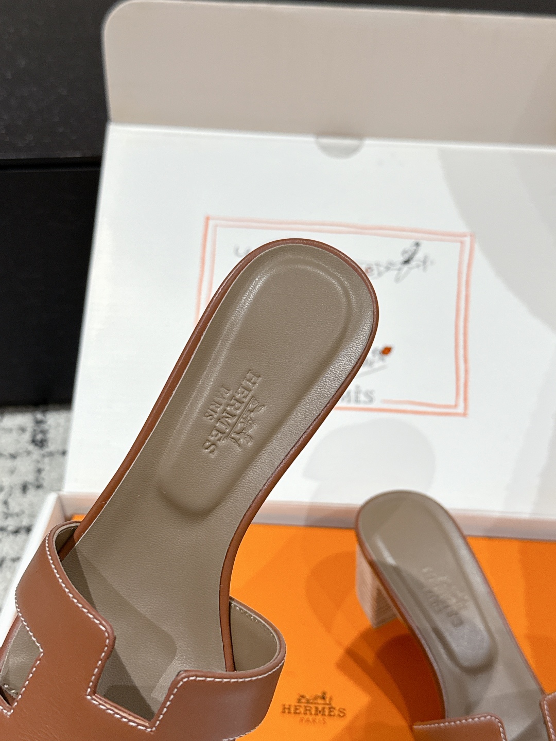 HERMES  01589