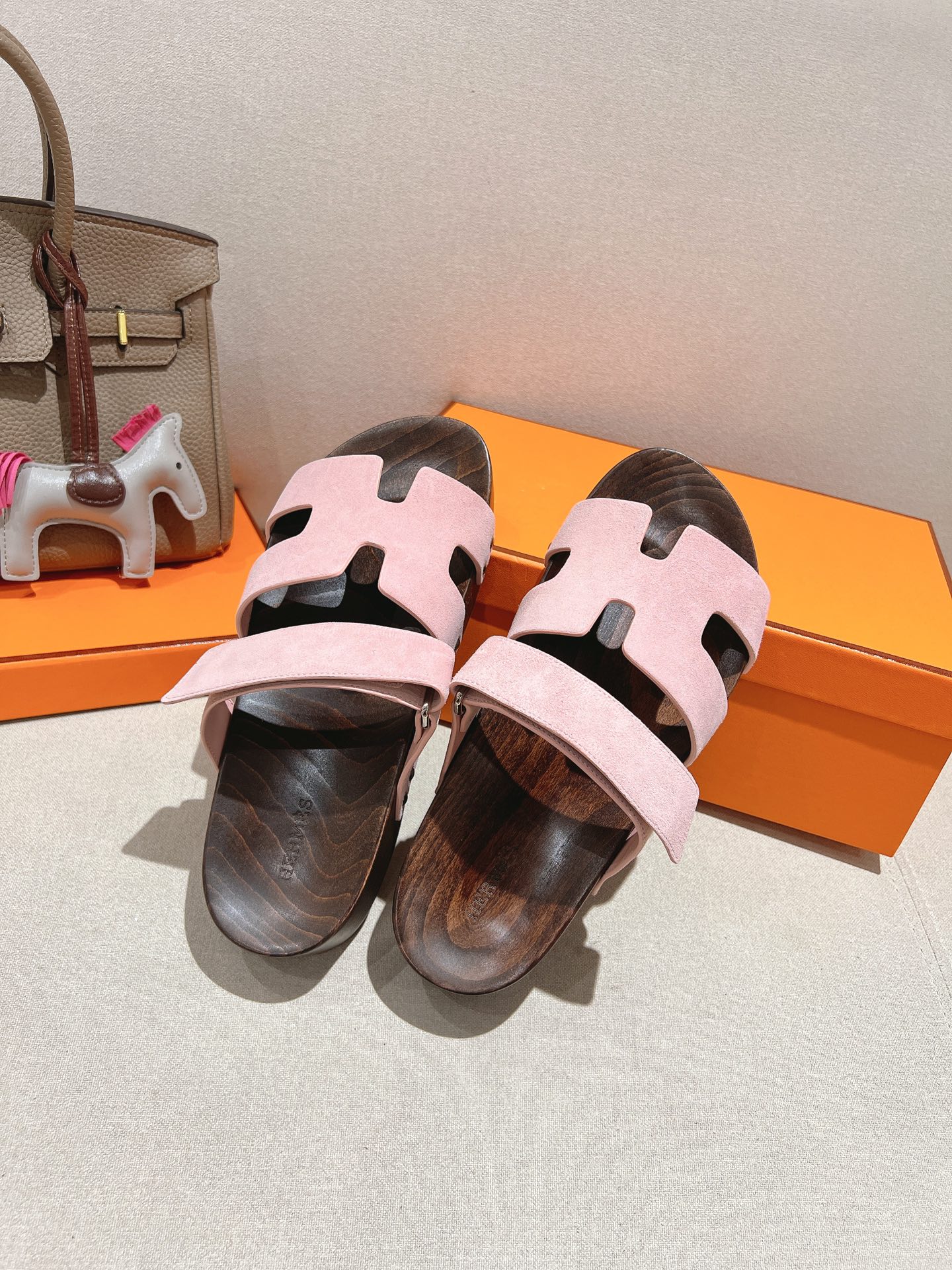 HERMES  01589
