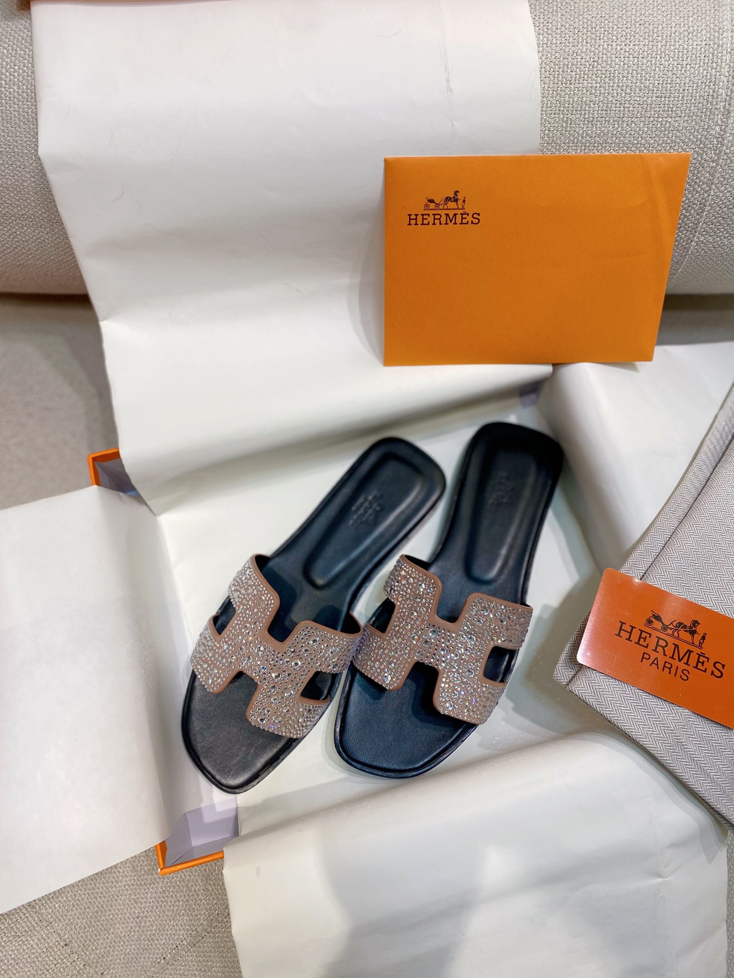 HERMES 01589