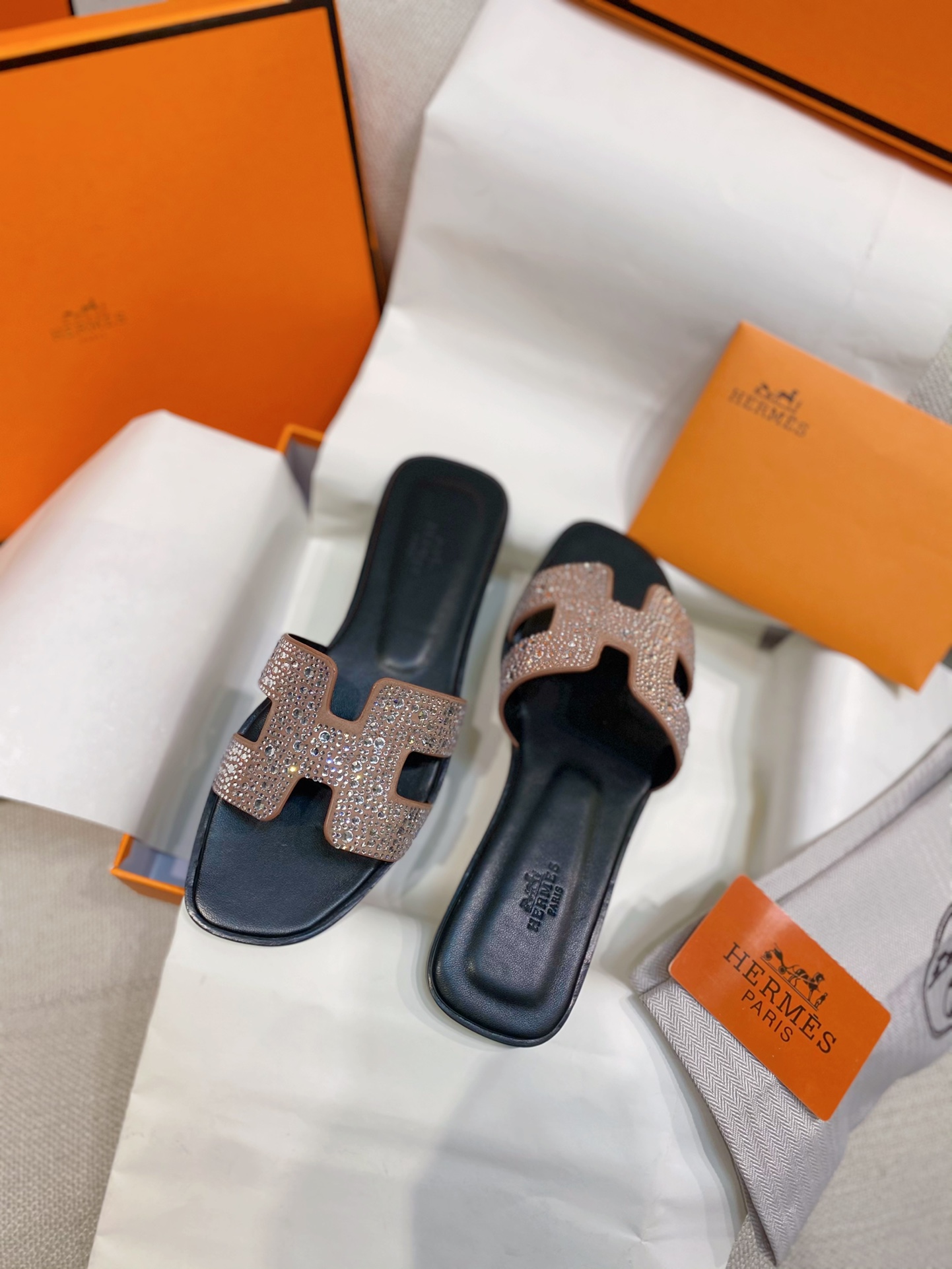 HERMES 01589