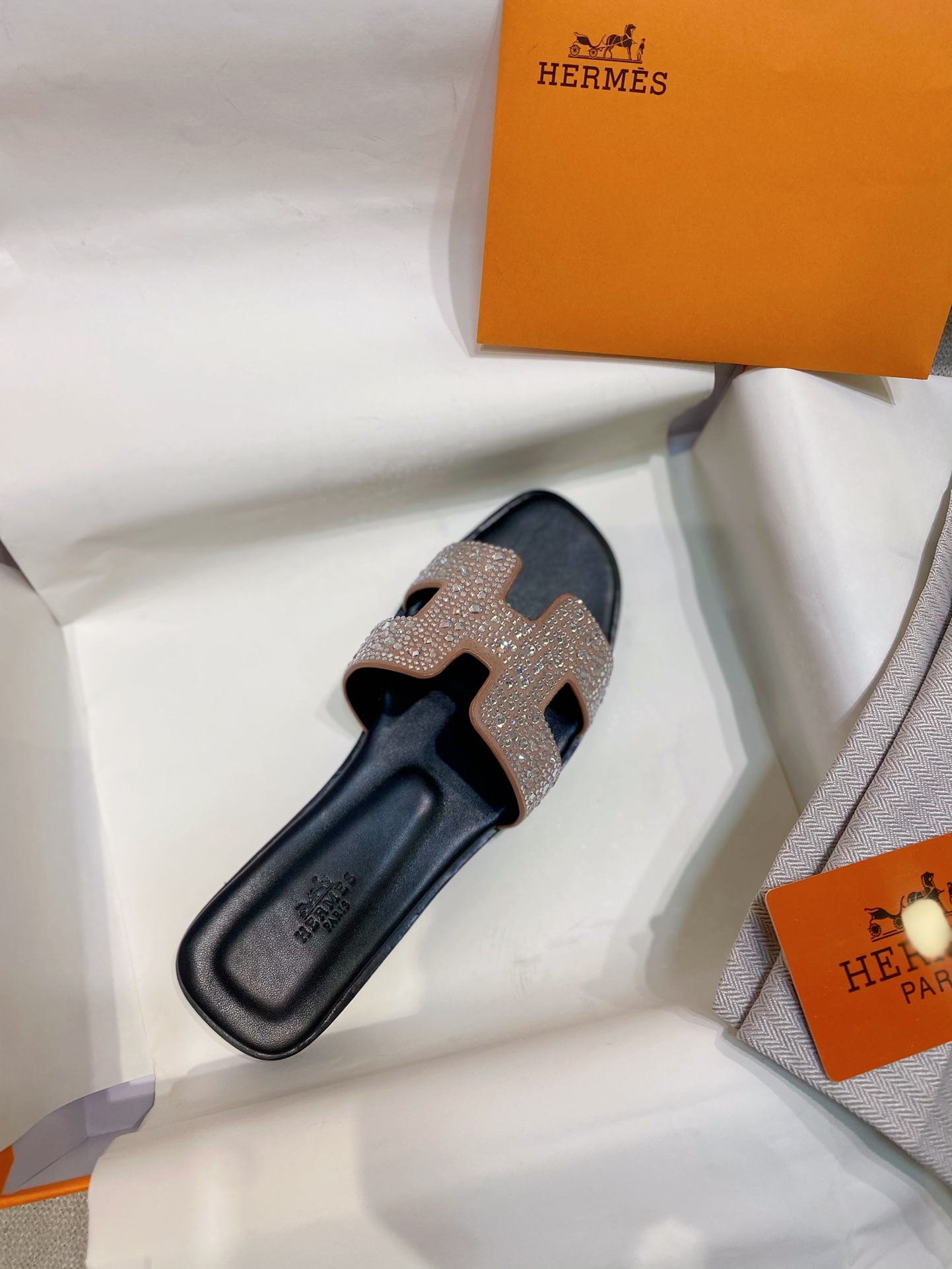 HERMES 01589