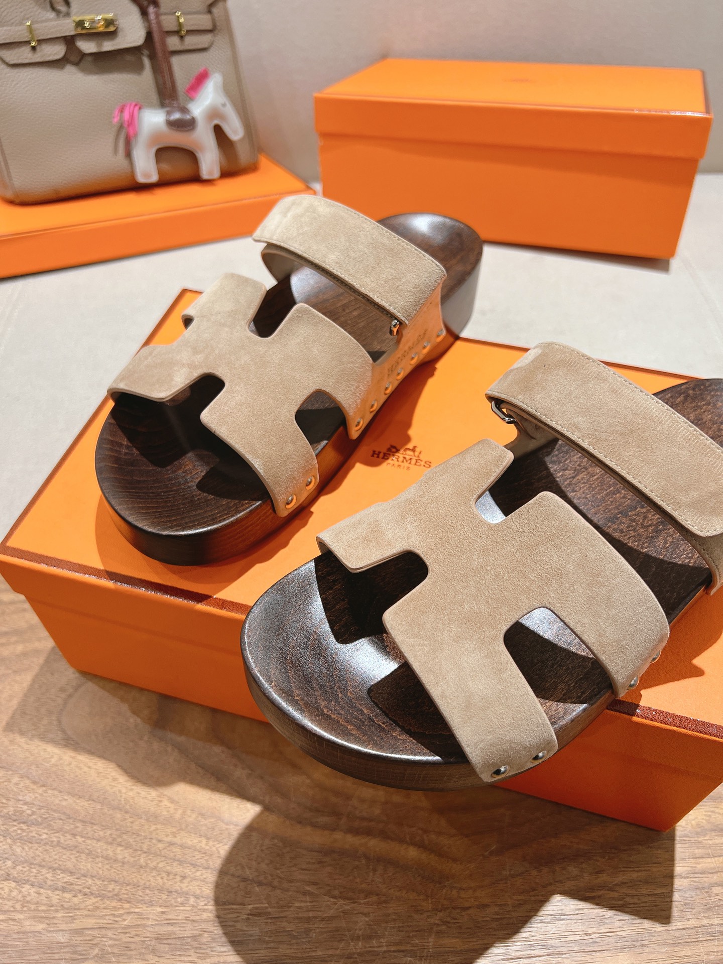 HERMES  01609