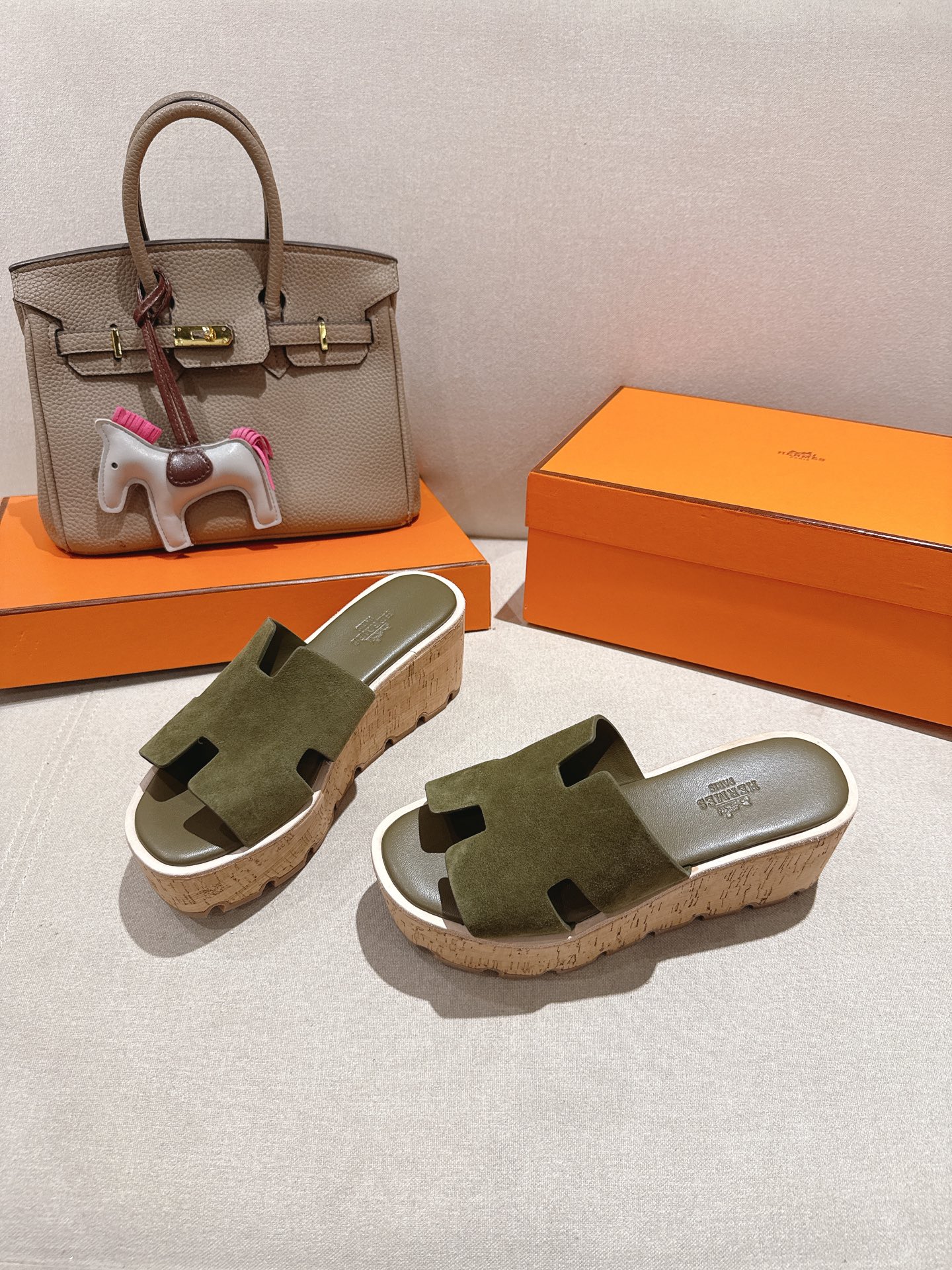 HERMES 01619 HERMES 01619