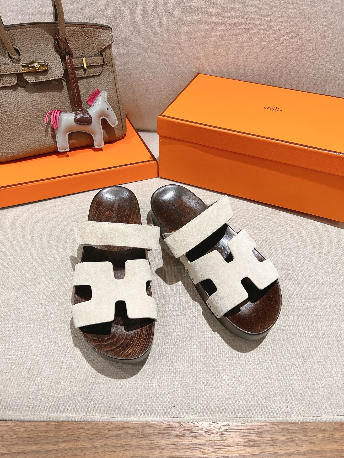 HERMES 01619 HERMES 01619