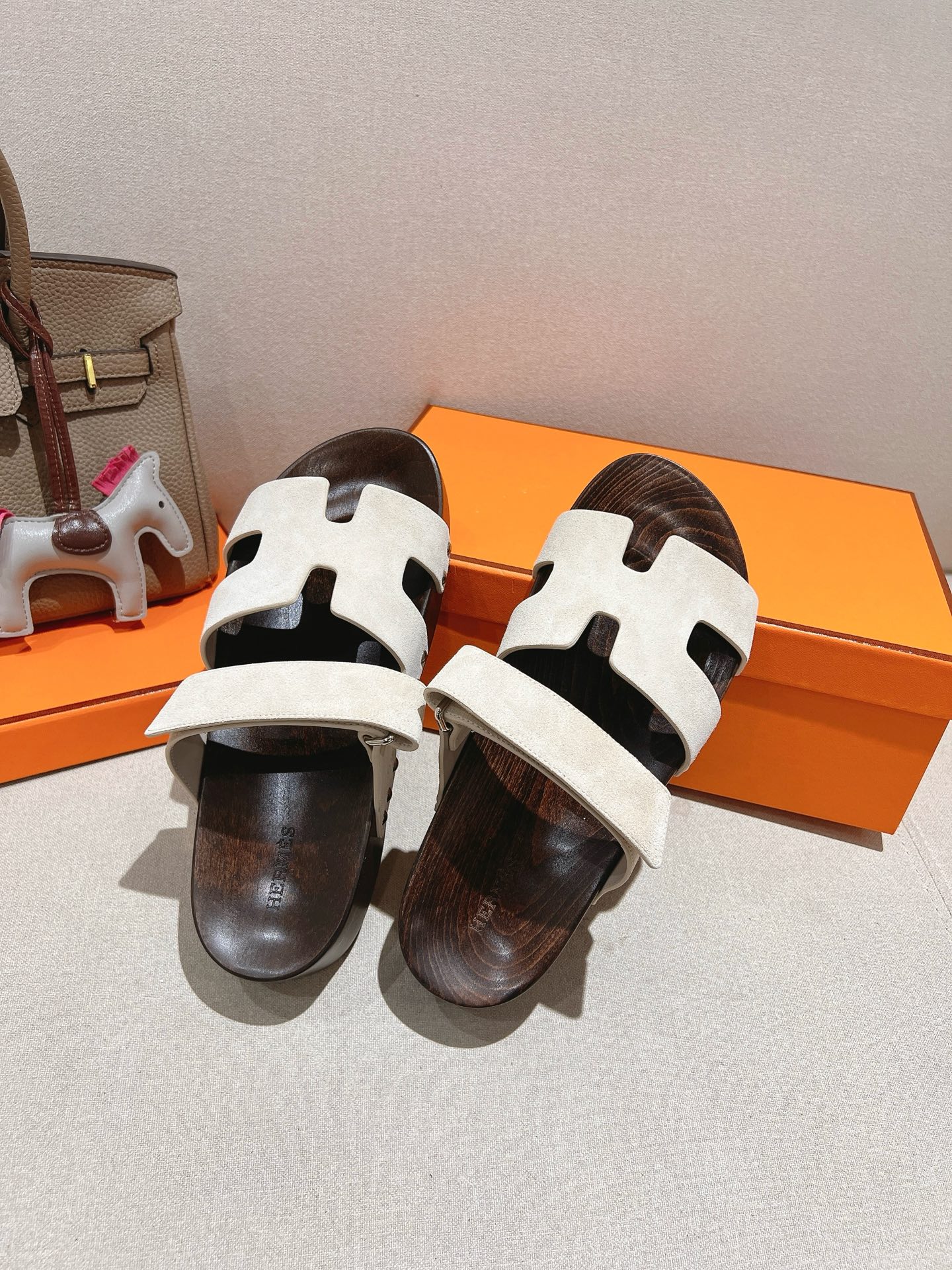 HERMES 01619 HERMES 01619