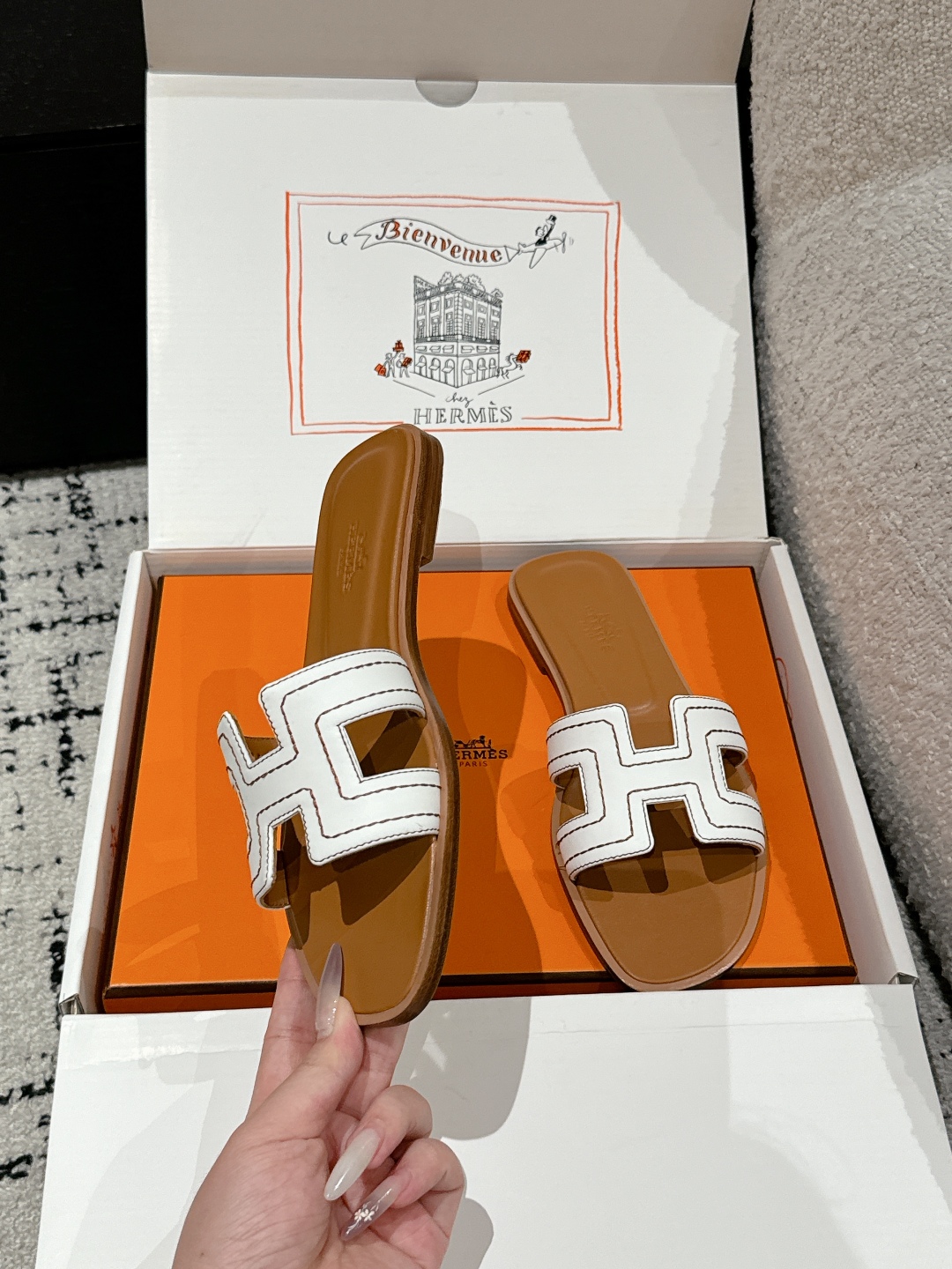 HERMES  01639