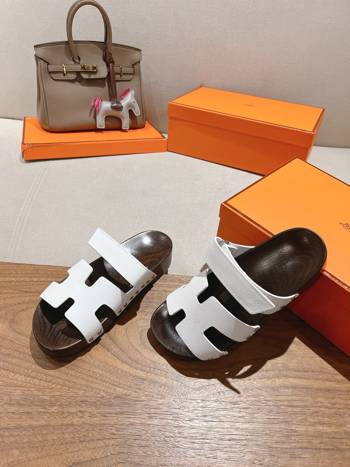 HERMES  01639