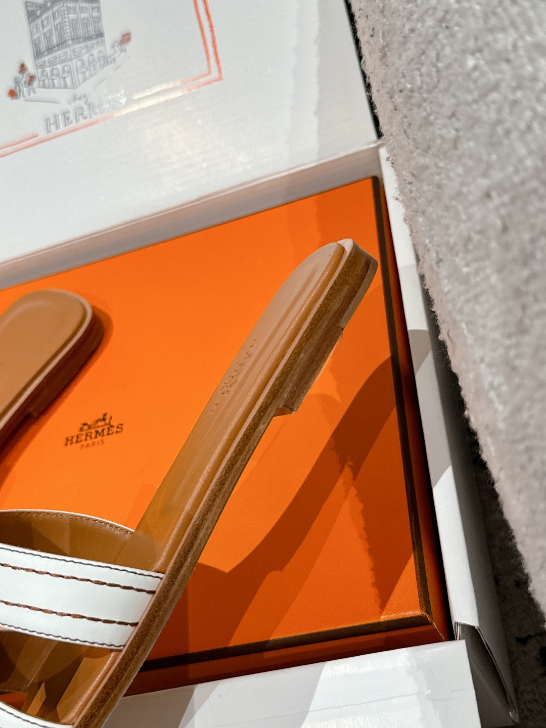 HERMES  01639