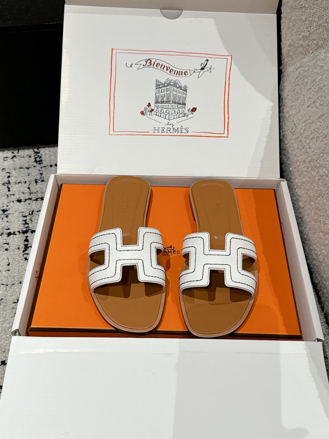 HERMES  01639